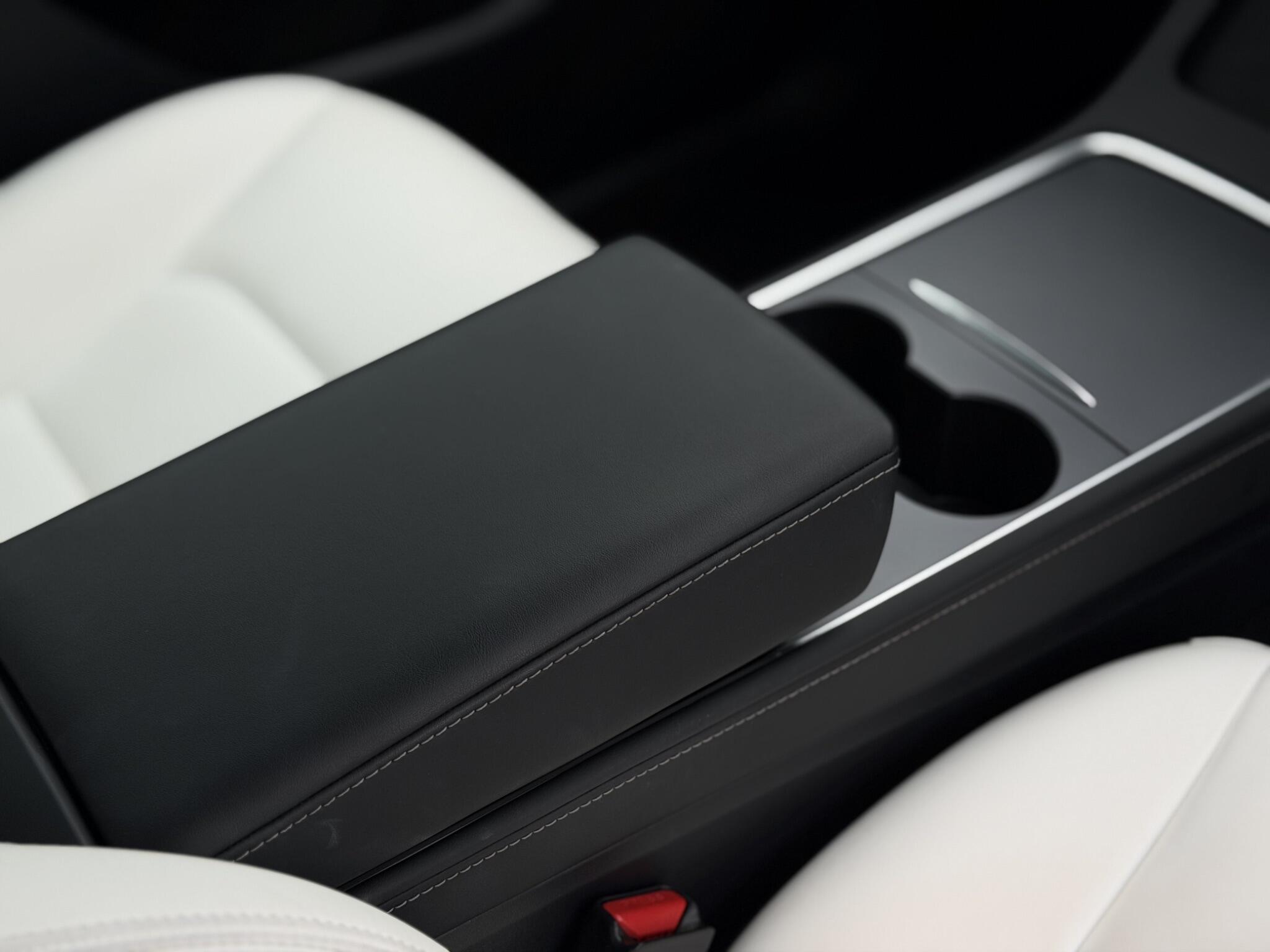 Tesla Model Y view 36