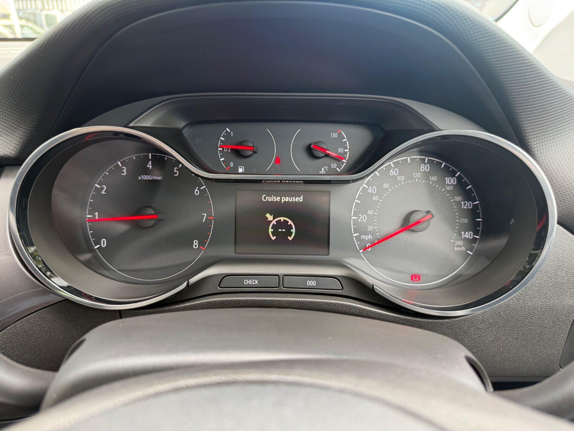 Vauxhall Crossland X view 39