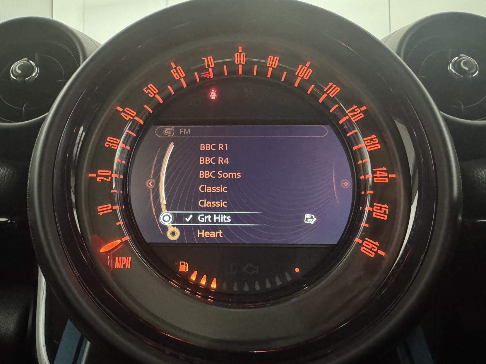 Mini Countryman view 70