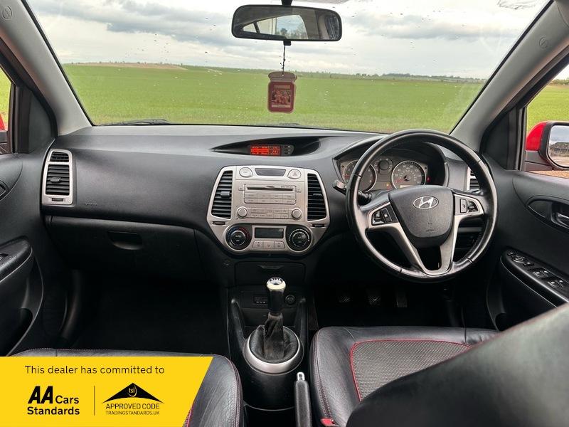 2009 Hyundai i20 image 16