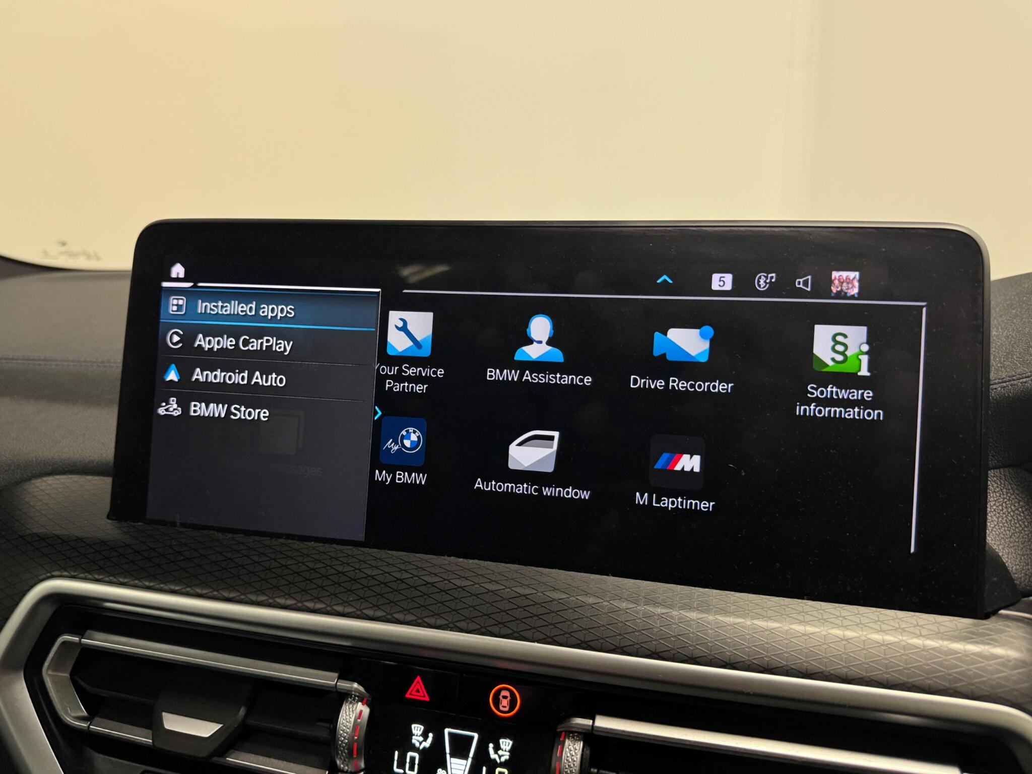 BMW X3 view 9