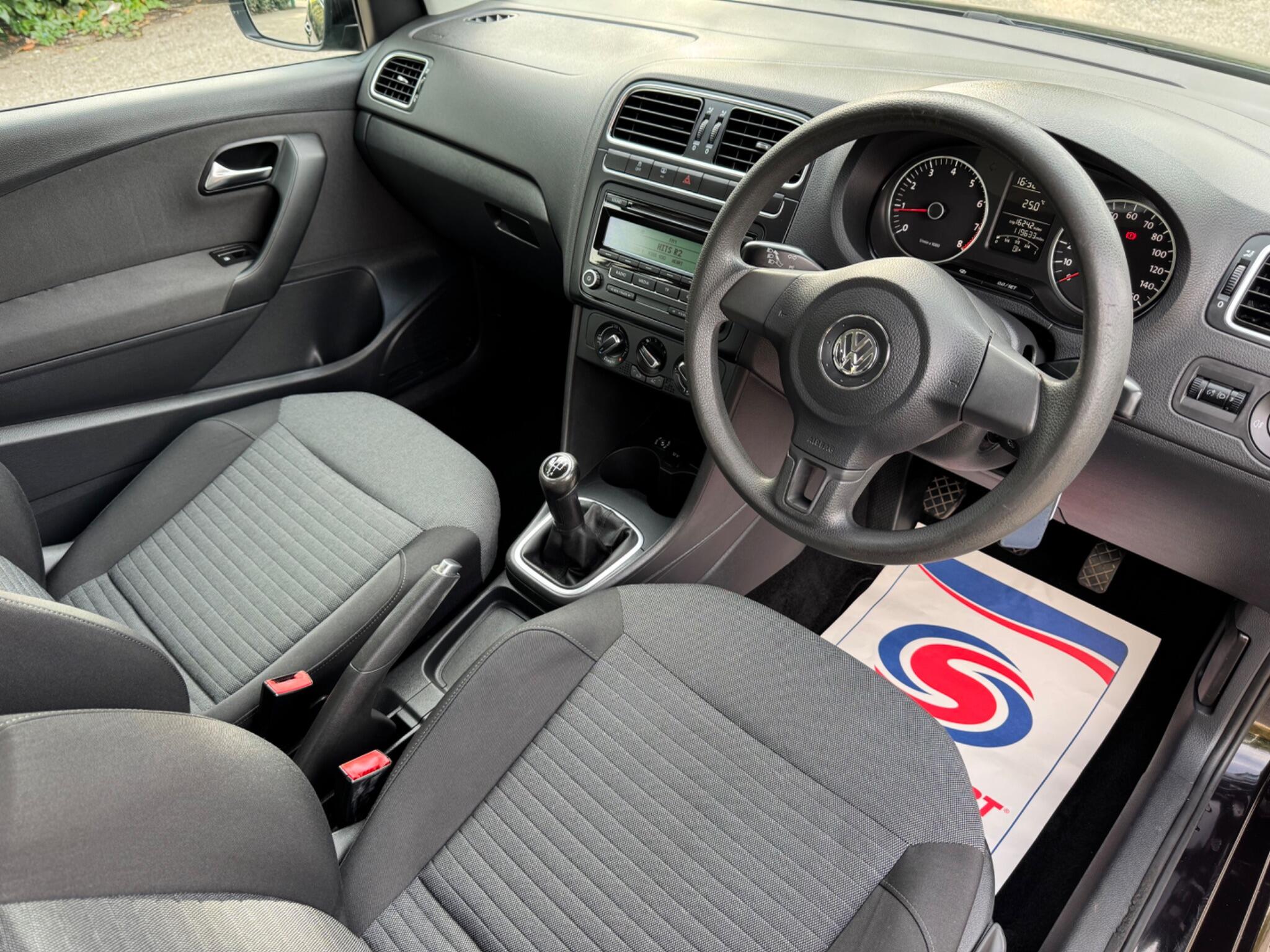 Volkswagen Polo view 10