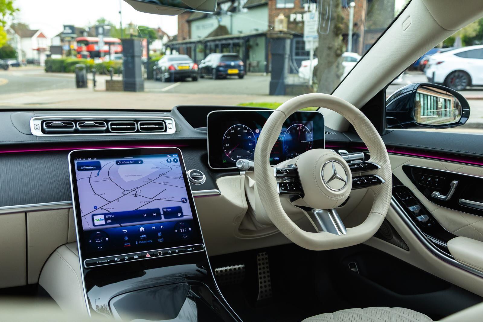 Mercedes-Benz S-Class view 10