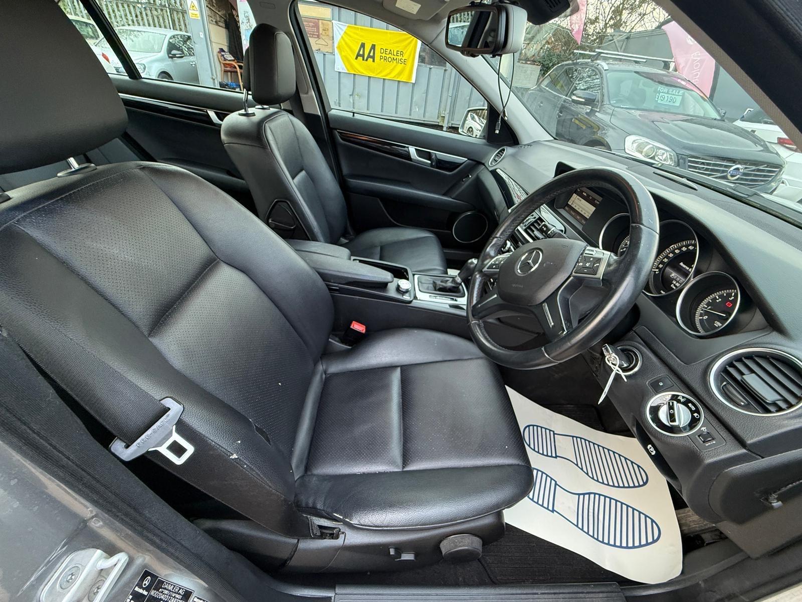 Mercedes-Benz C Class view 34