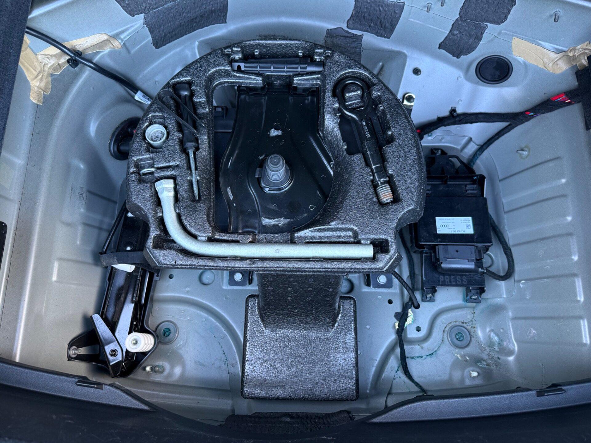 Audi A6 view 57