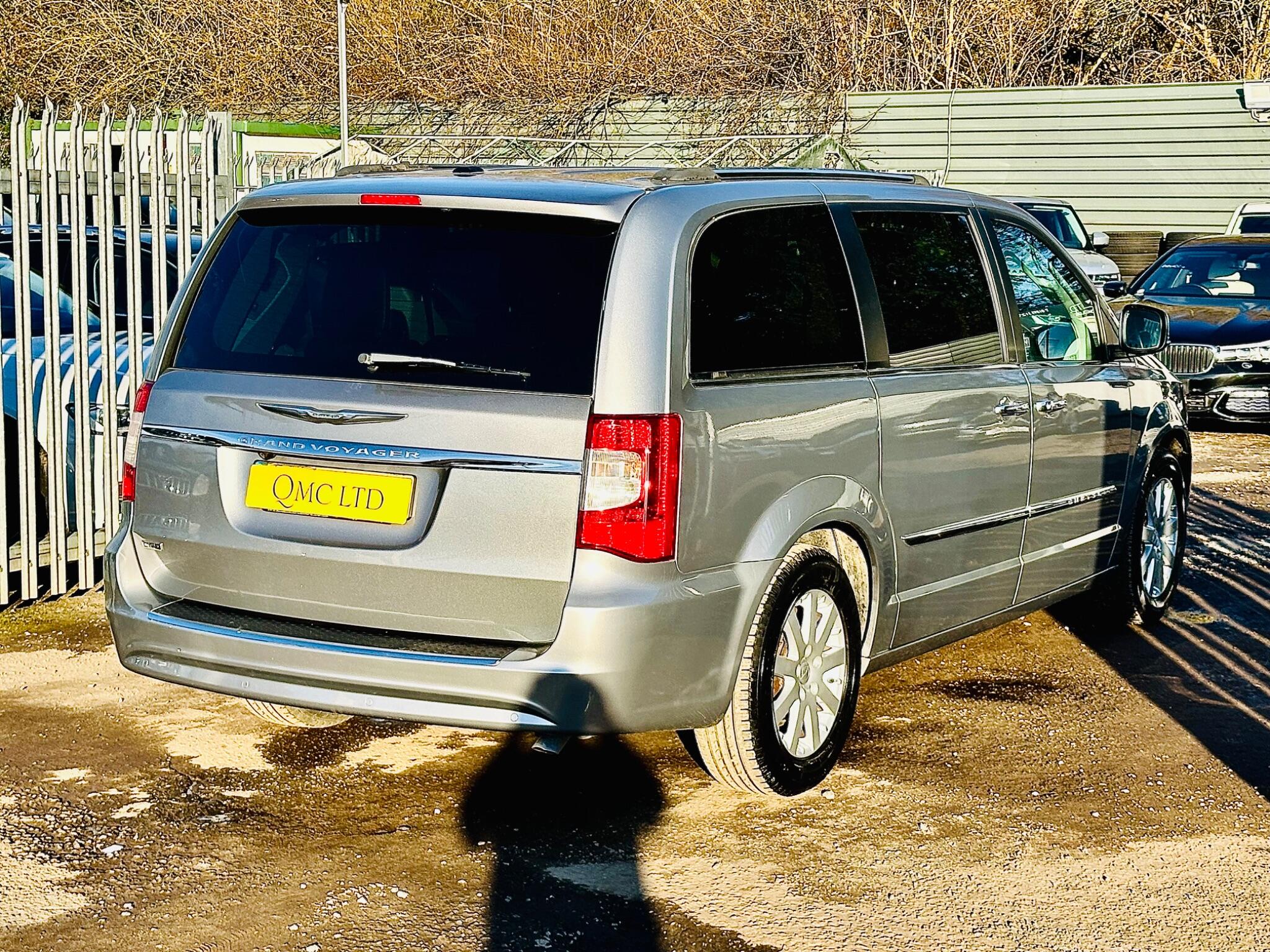 Chrysler Grand Voyager view 7