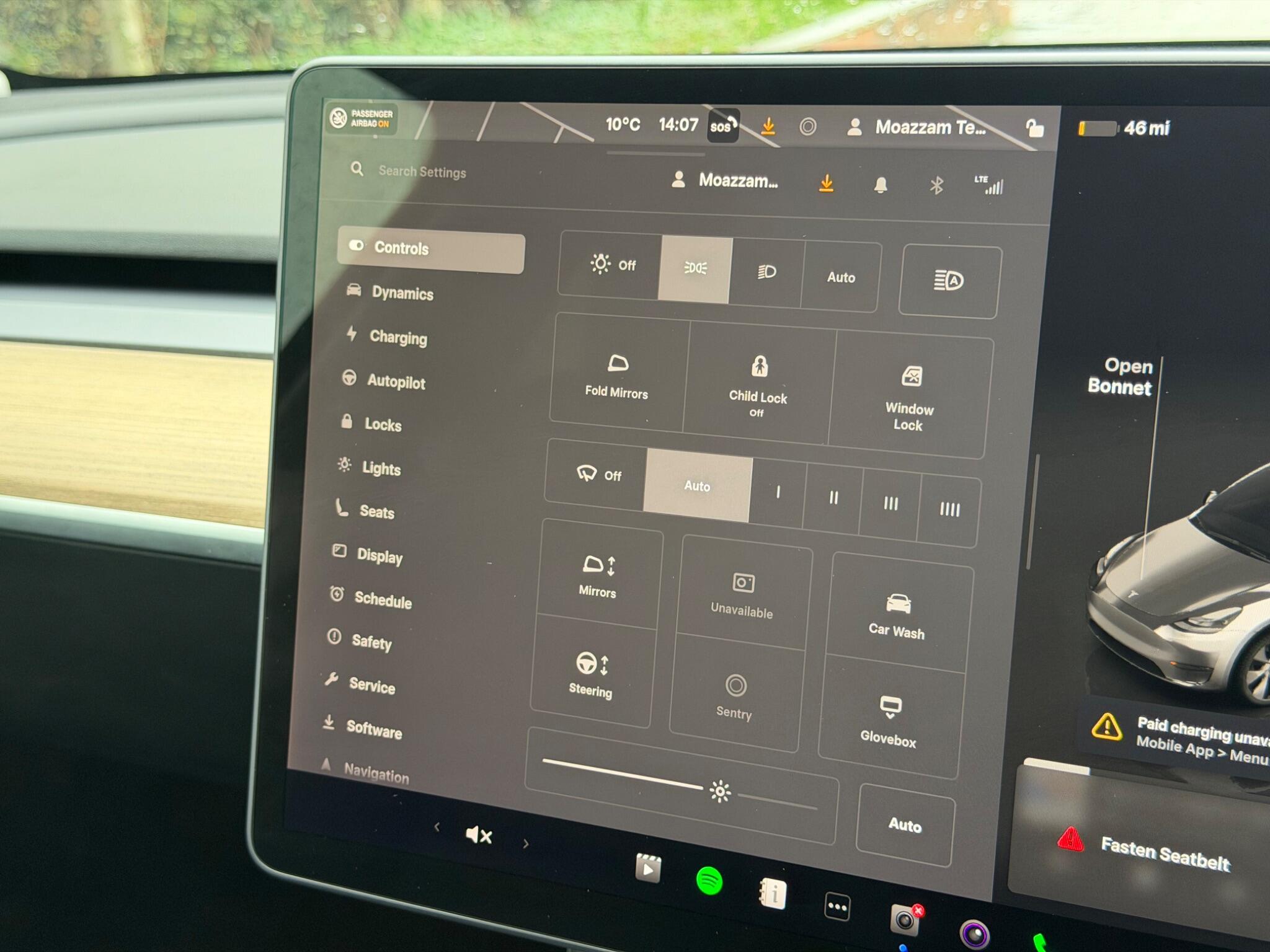Tesla Model Y view 19