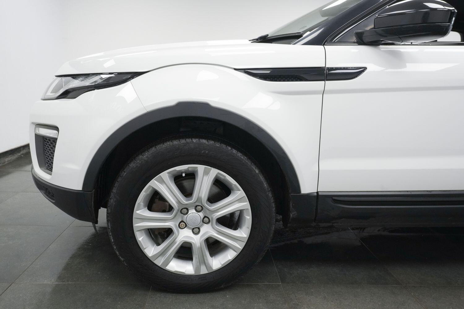 Land Rover Range Rover Evoque view 19