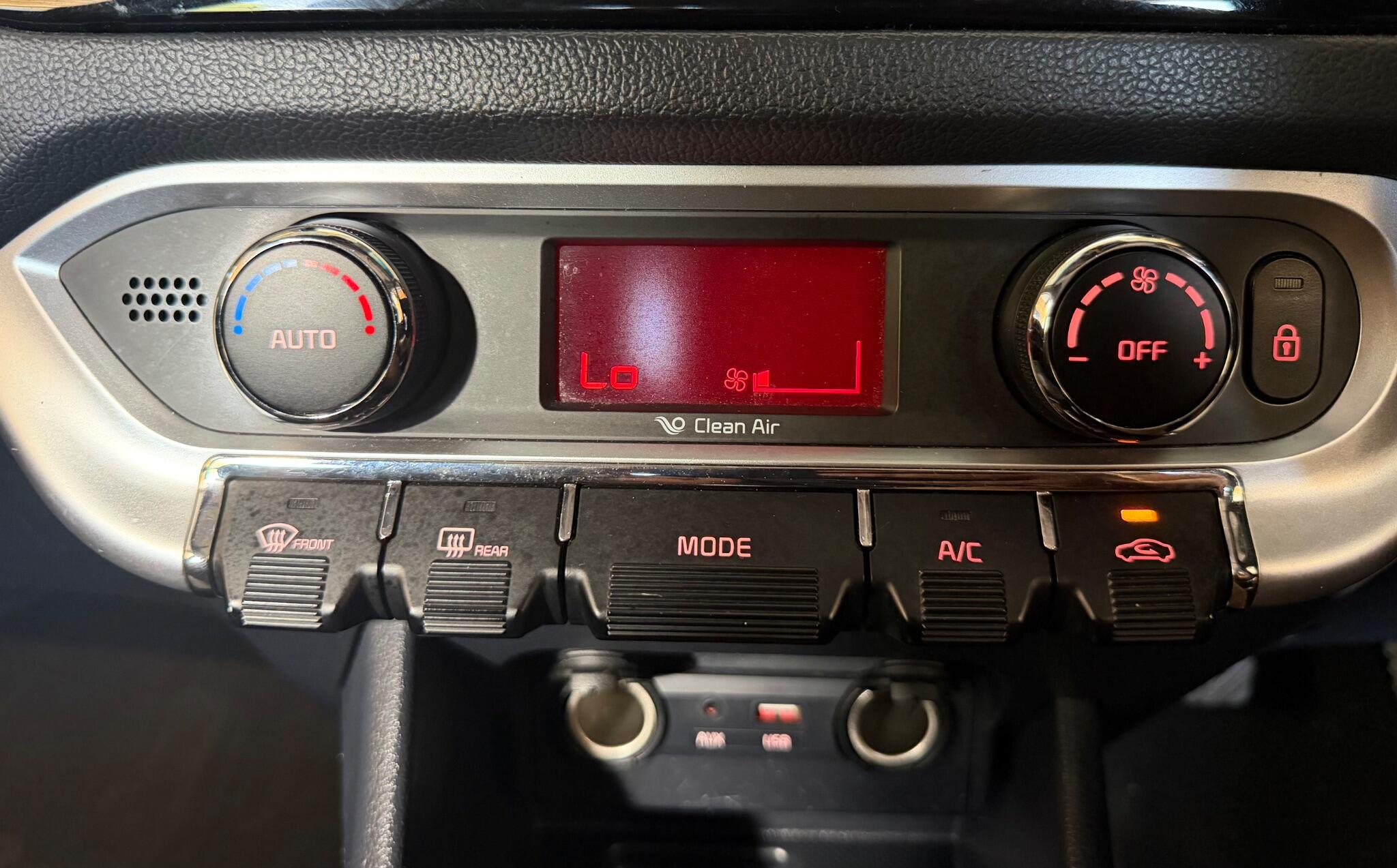 Kia Rio view 31