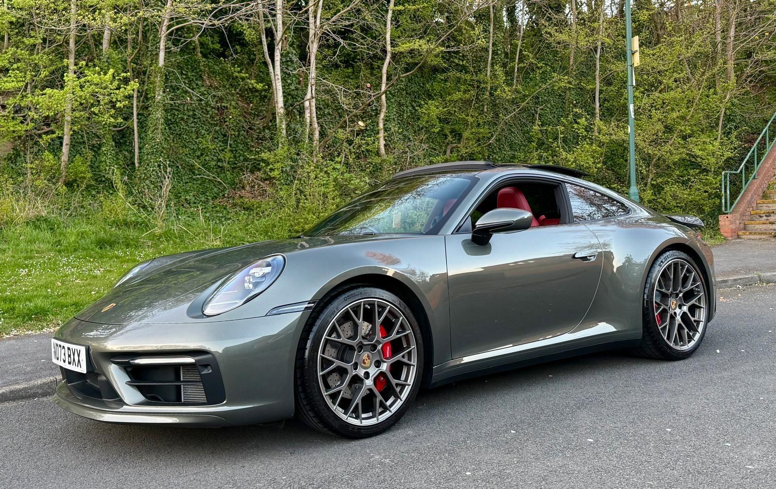 Porsche 911 view 89
