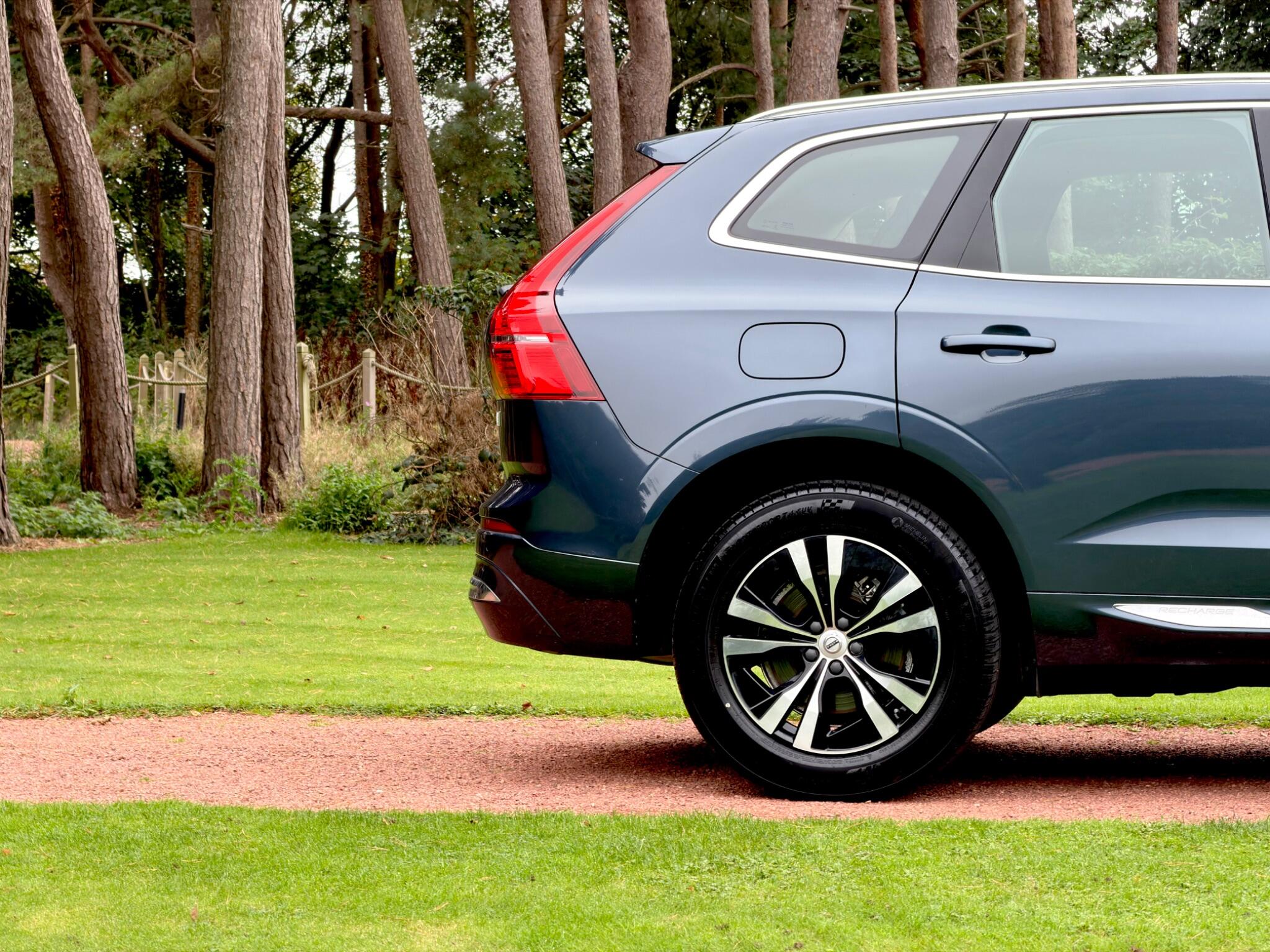 Volvo XC60 view 25
