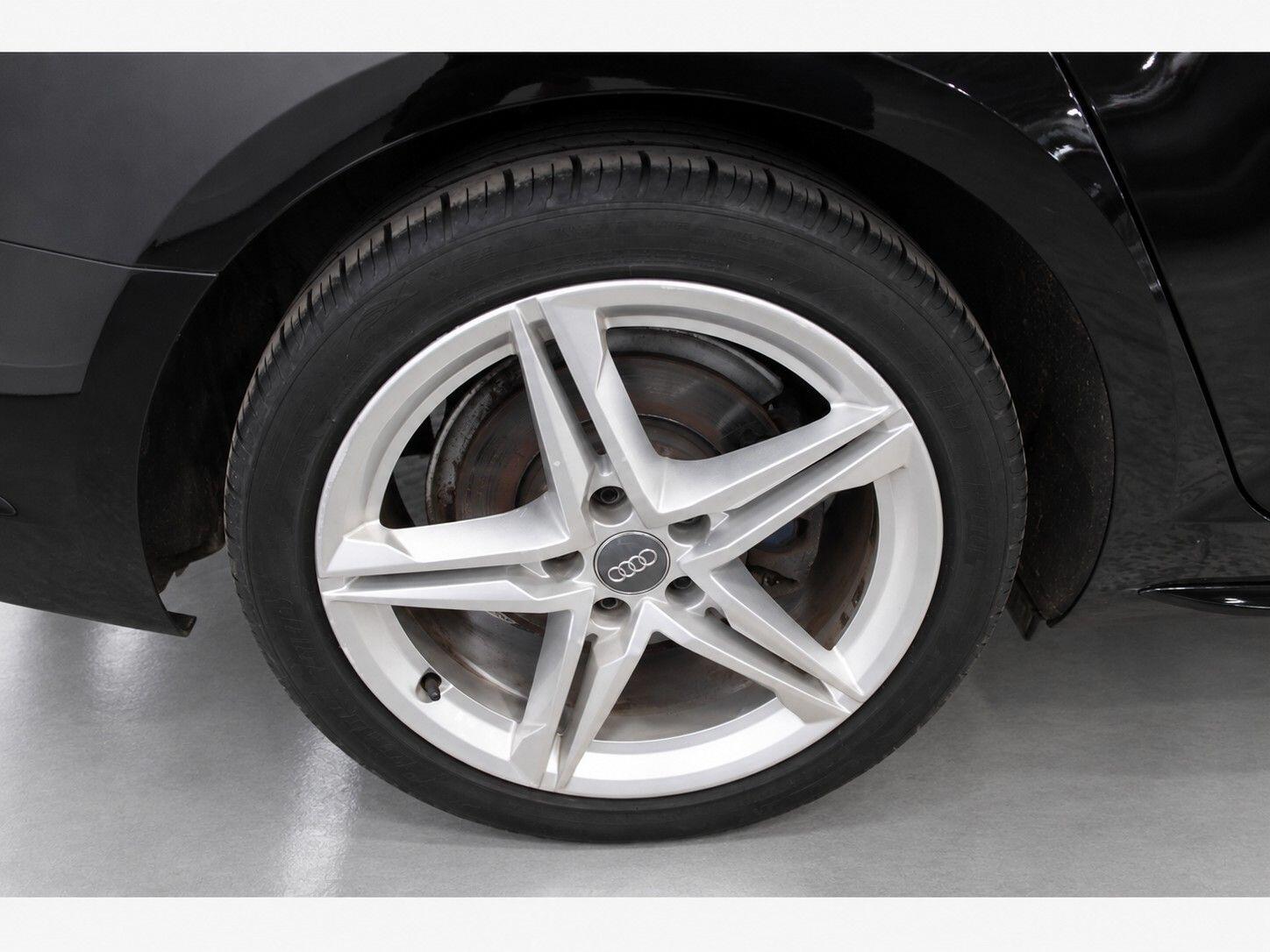 Audi A4 view 55
