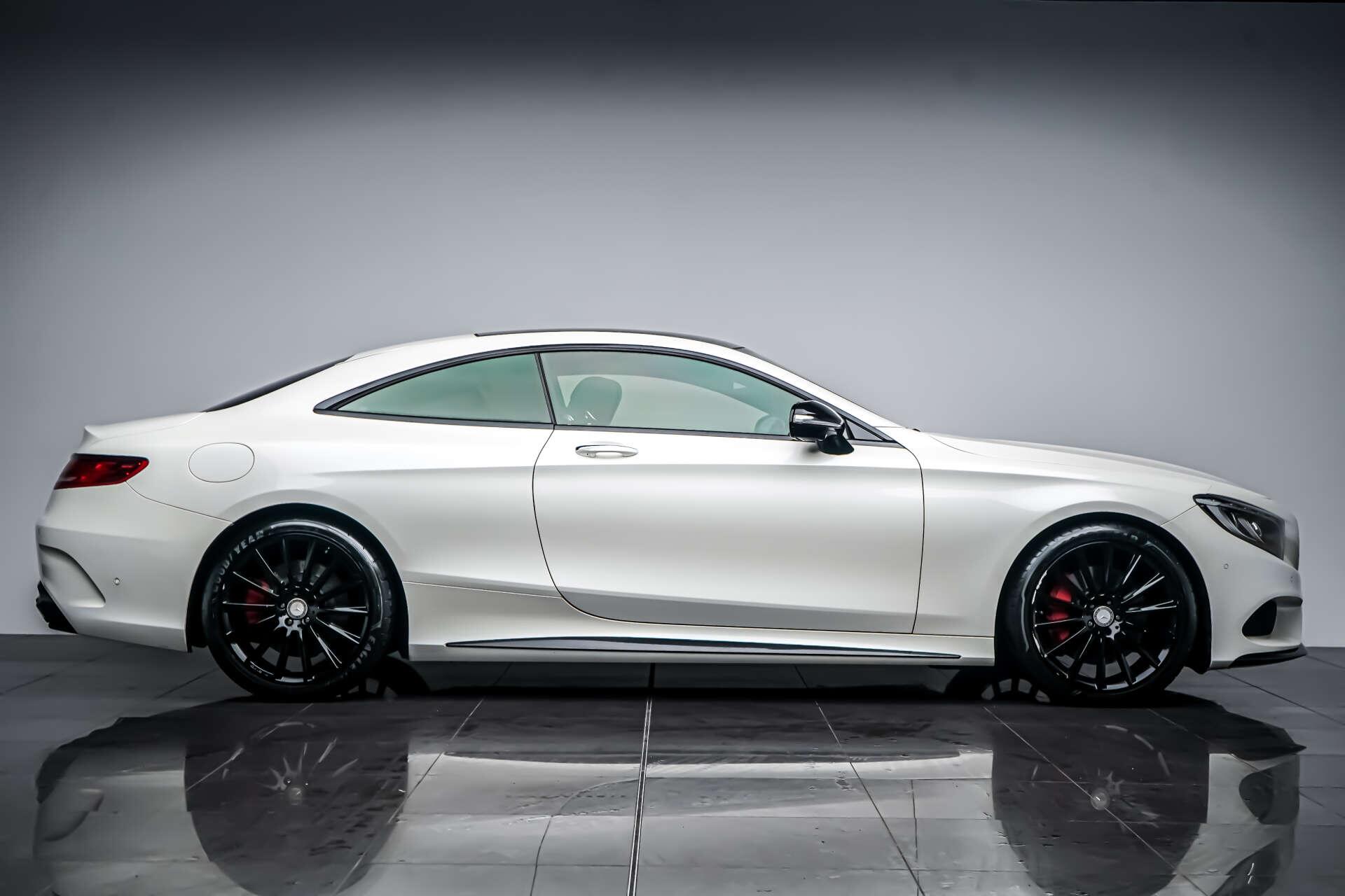 Mercedes-Benz S-Class view 9