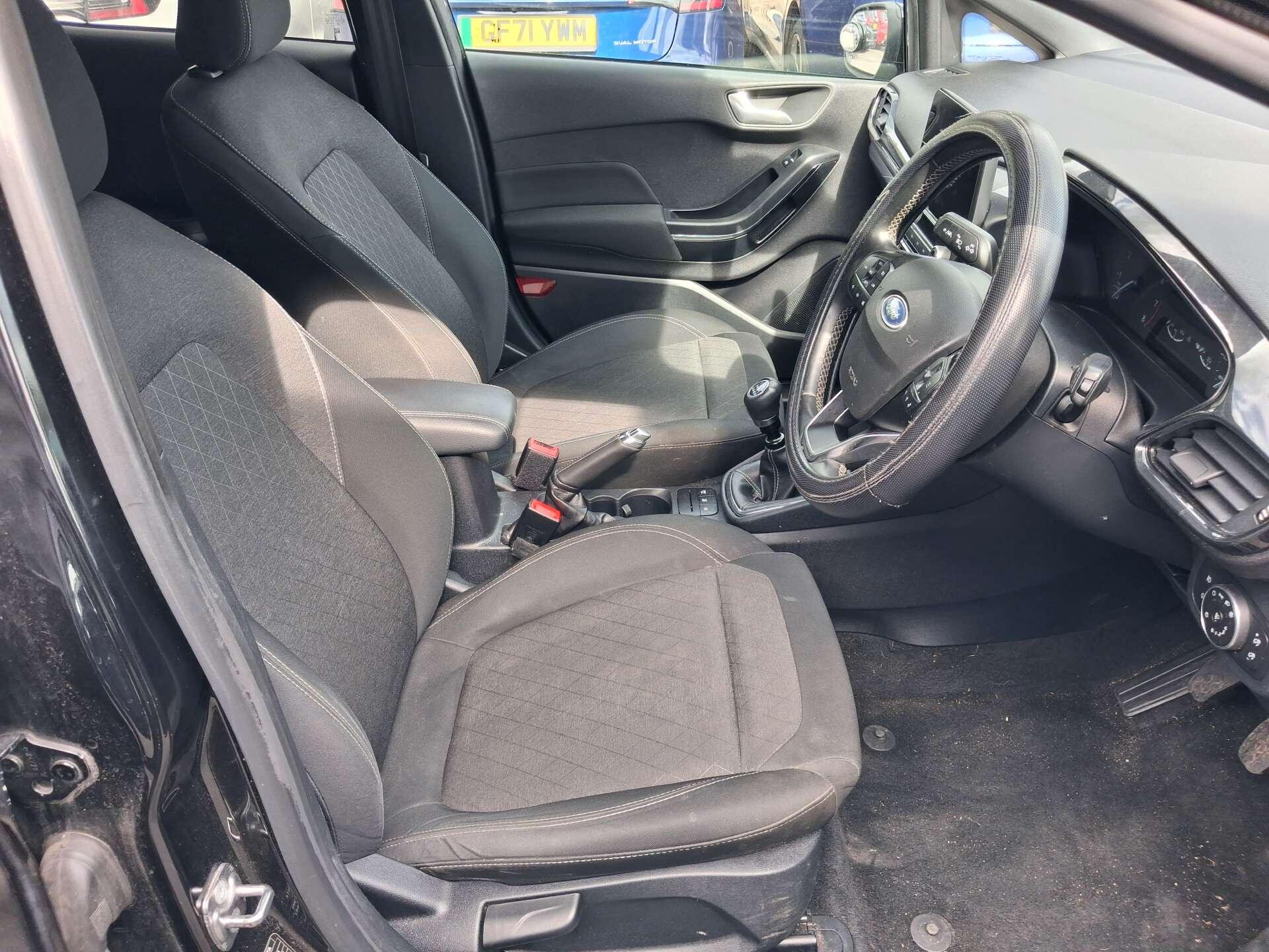 Ford Fiesta view 24