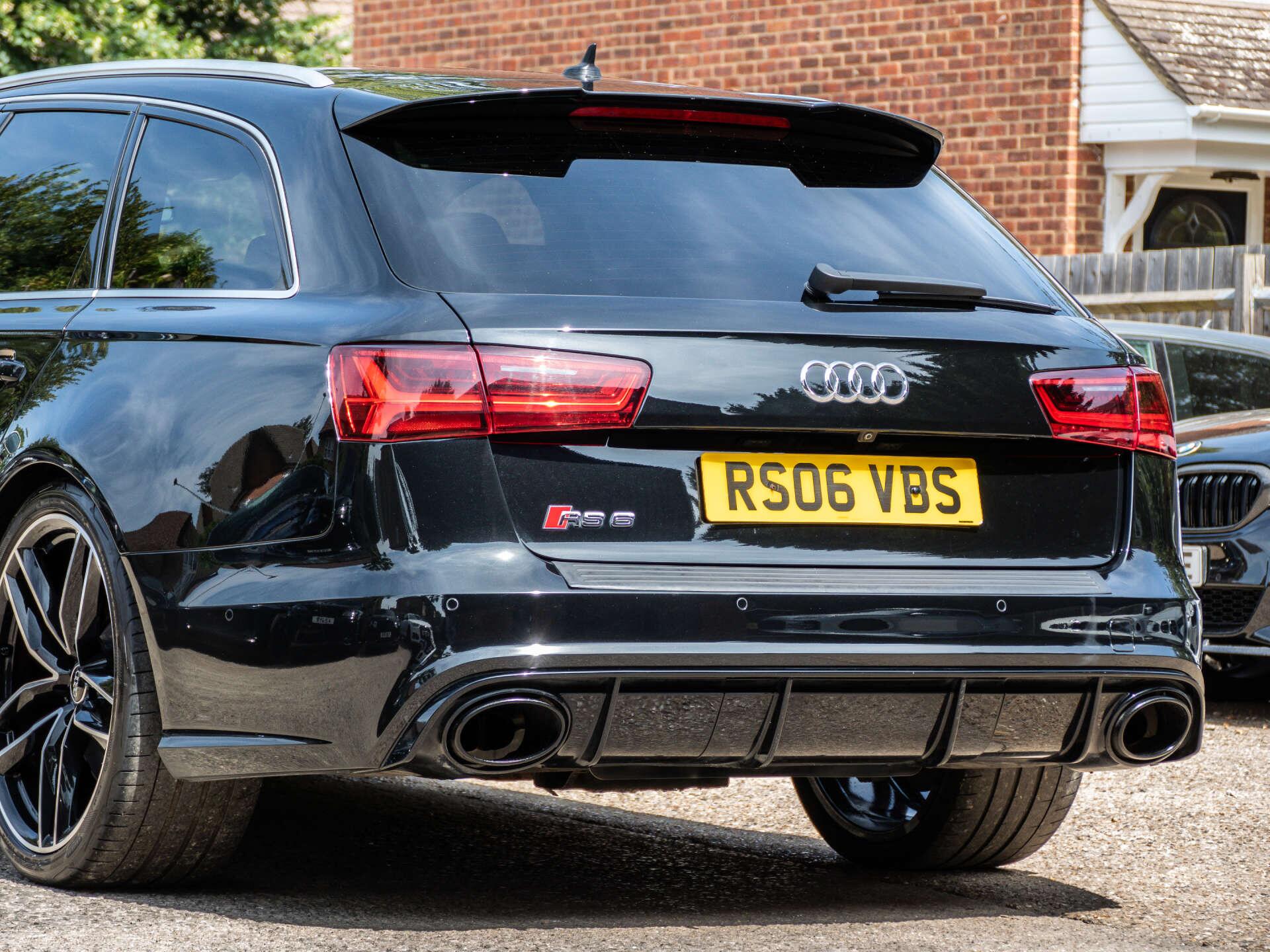 Audi RS6 Avant view 15