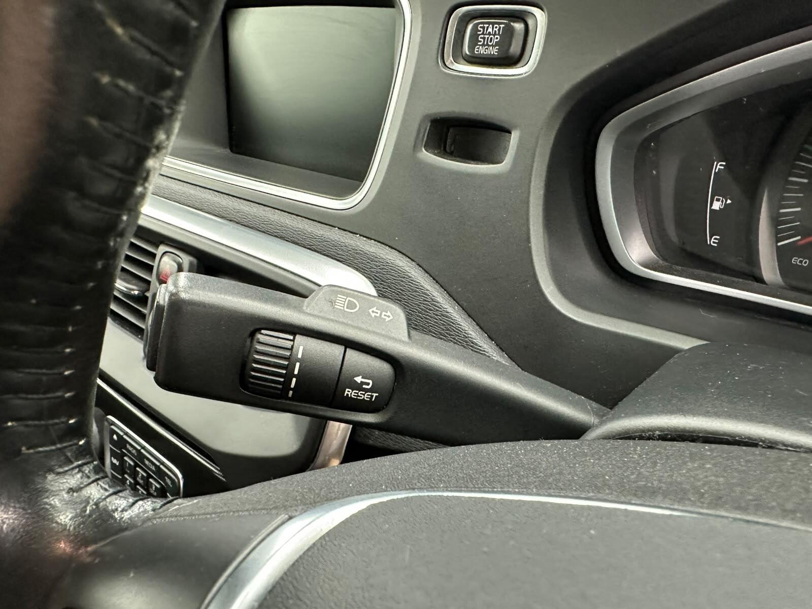 Volvo V40 view 39