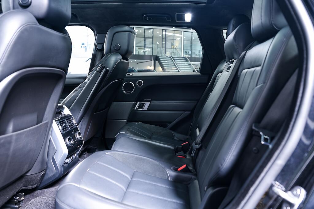 Land Rover Range Rover Sport view 16