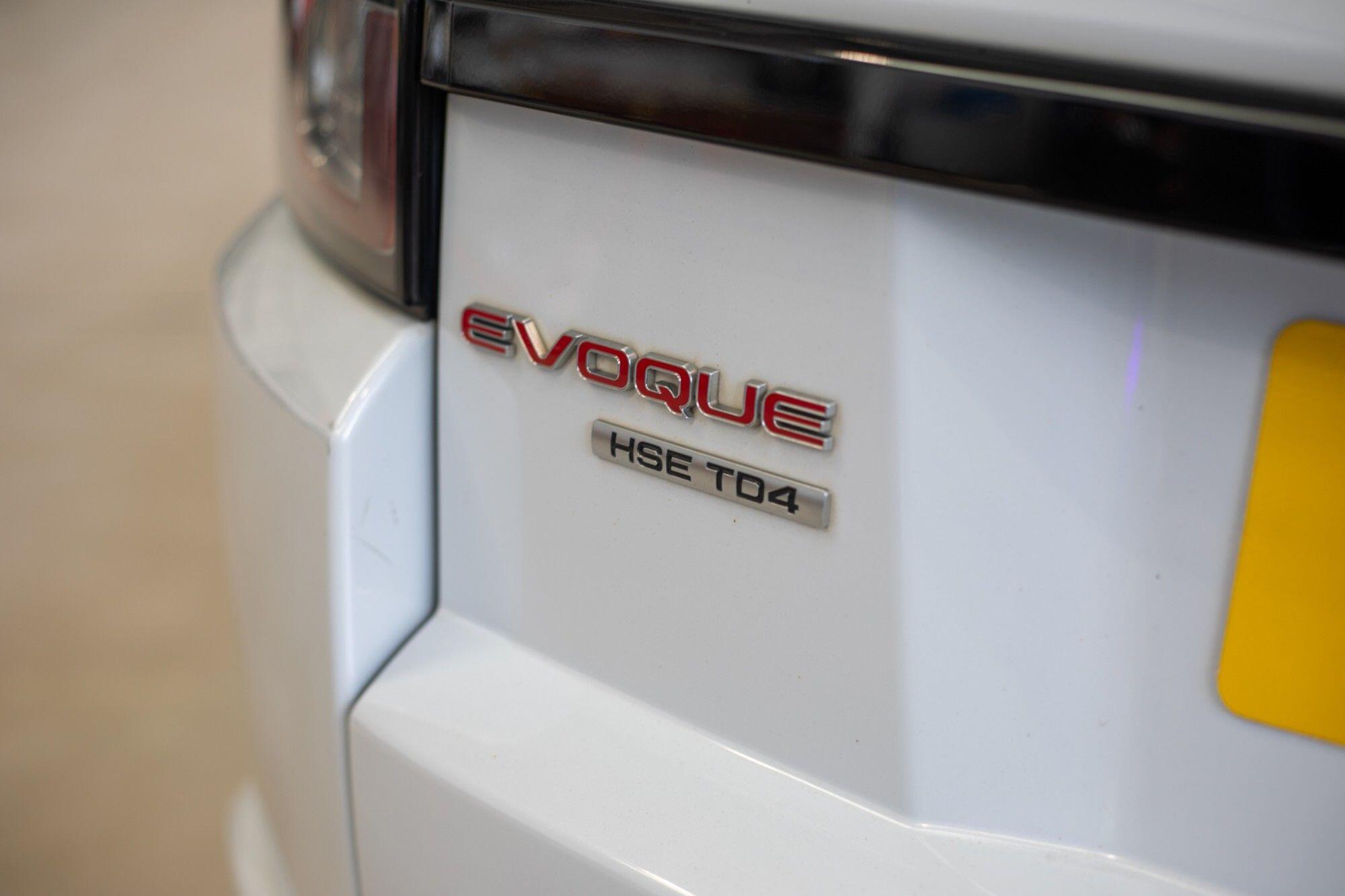 Land Rover Range Rover Evoque view 9