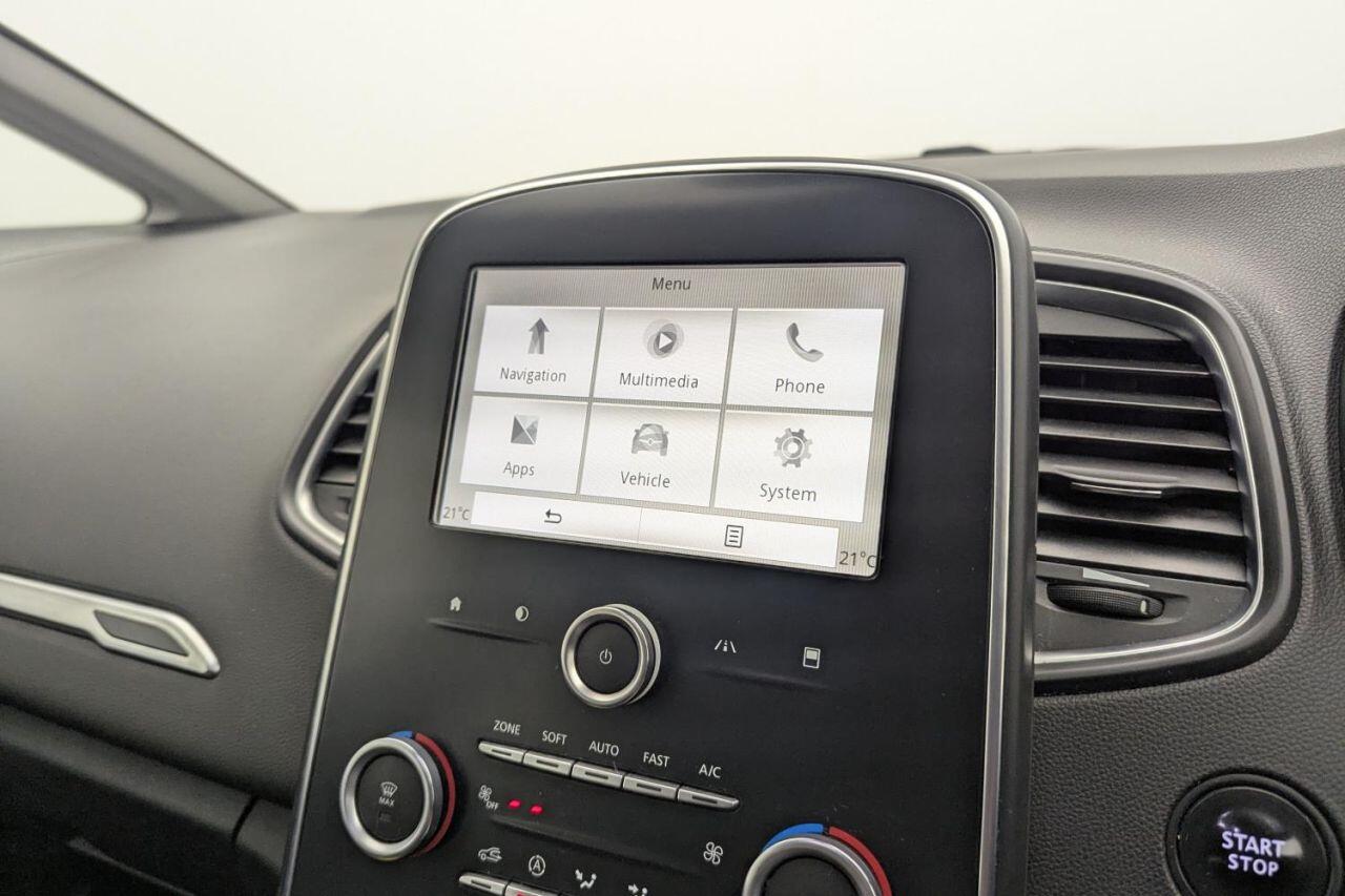 Renault Grand Scenic view 21