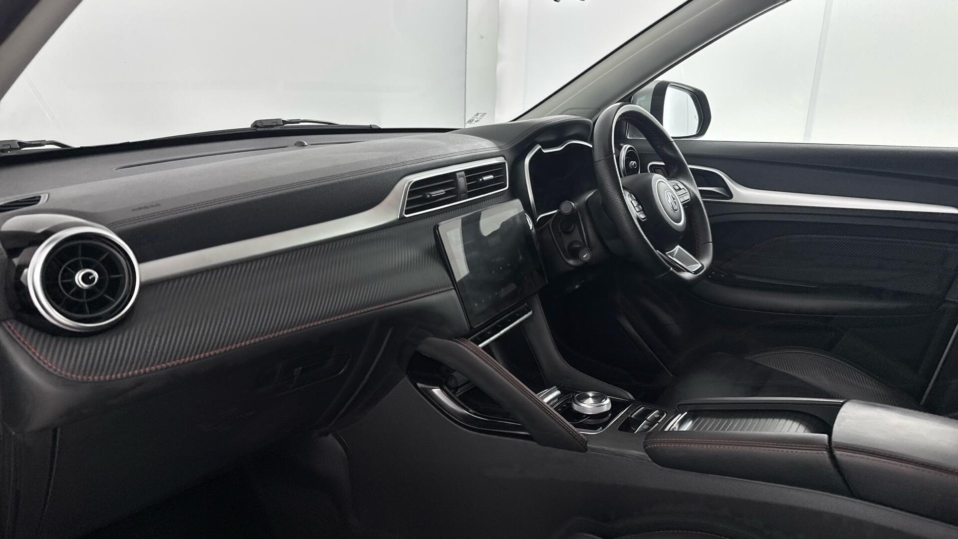 MG ZS view 10