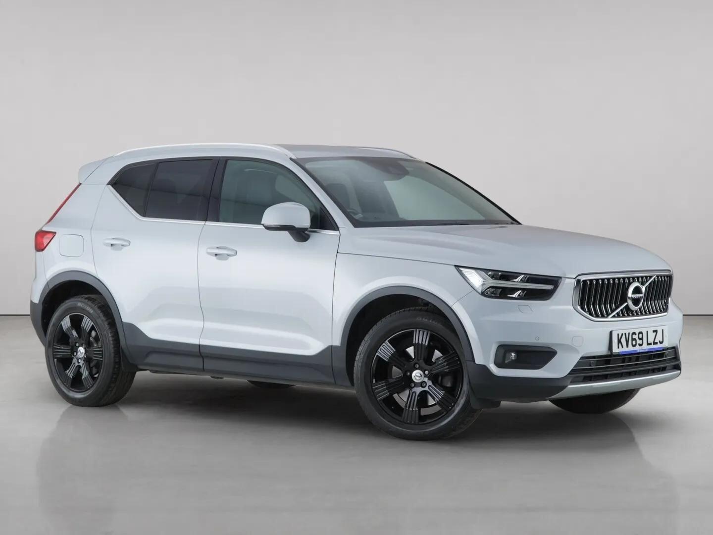 2019 Volvo XC40 in Silver for sale