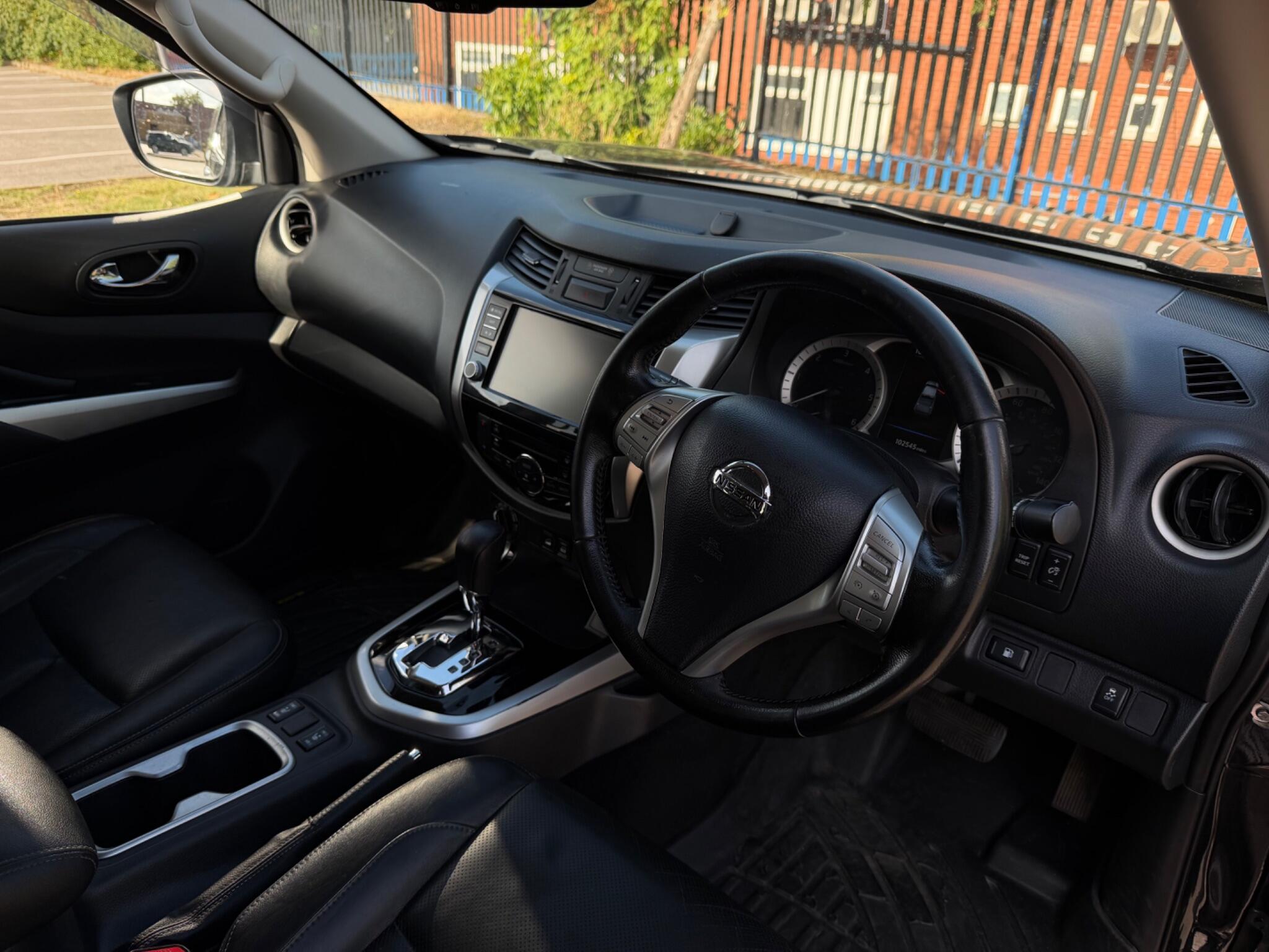 Nissan Navara view 12