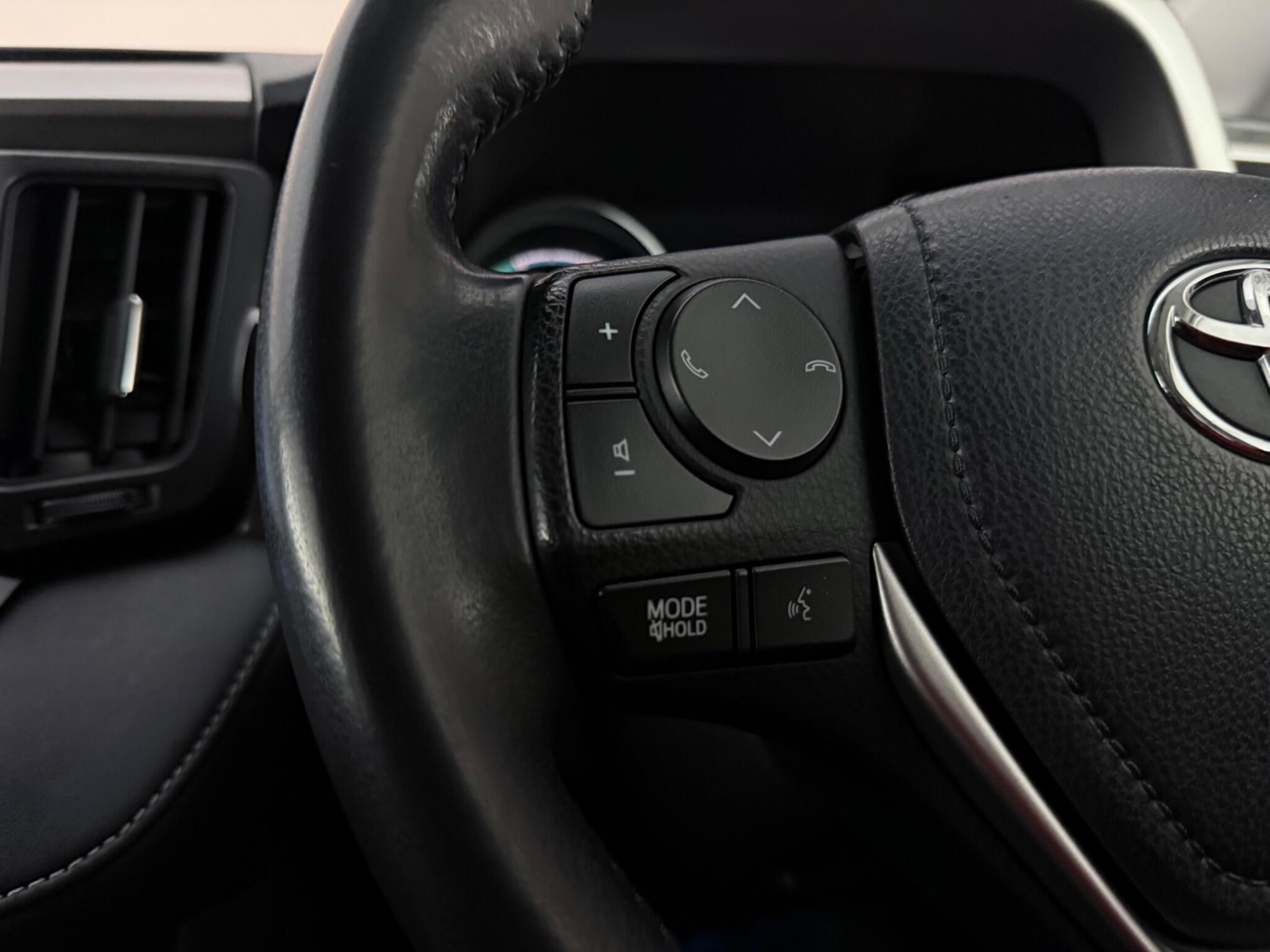 Toyota Rav4 view 14