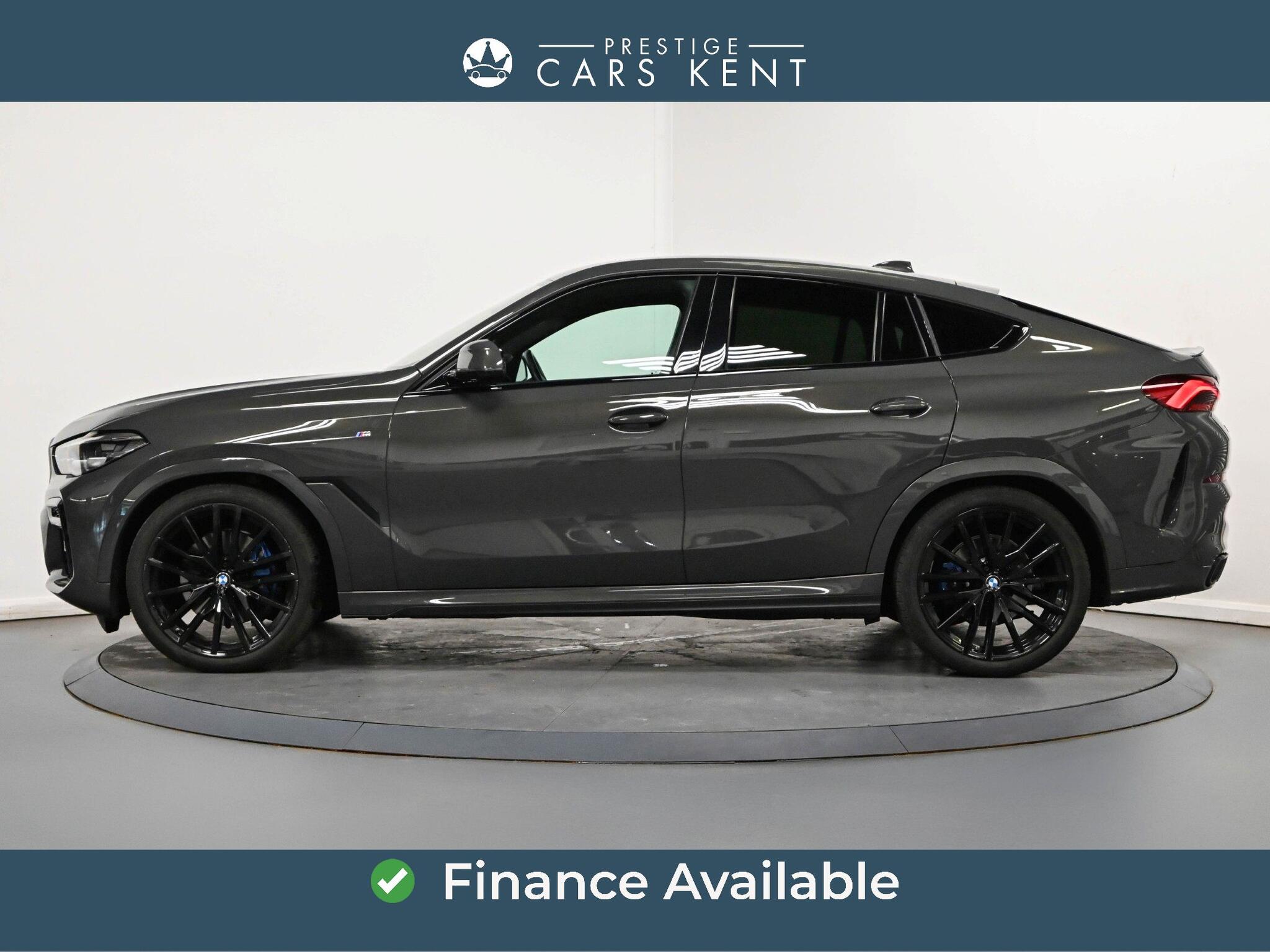 BMW X6 view 4