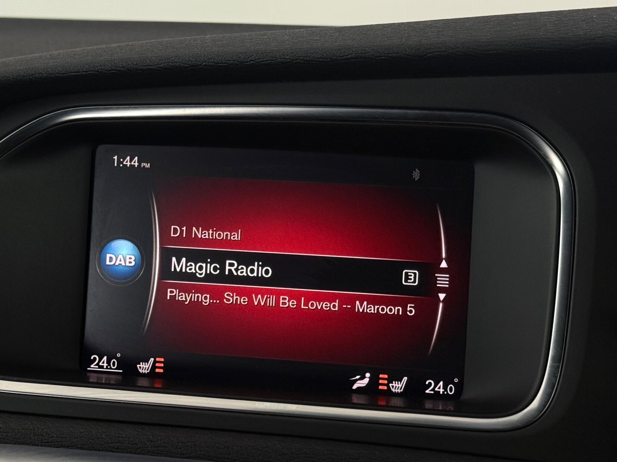 Volvo V40 view 21