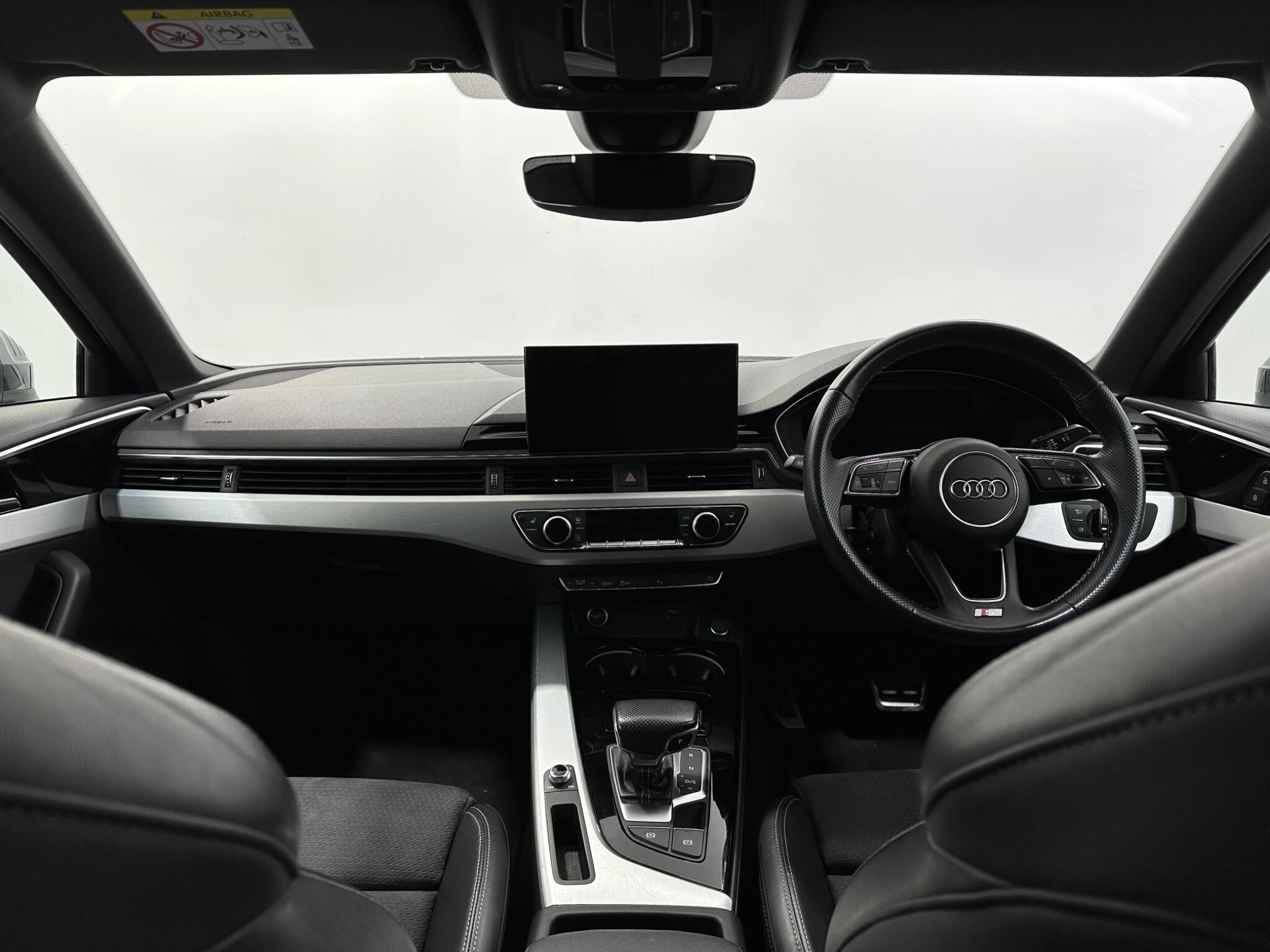 Audi A4 view 20