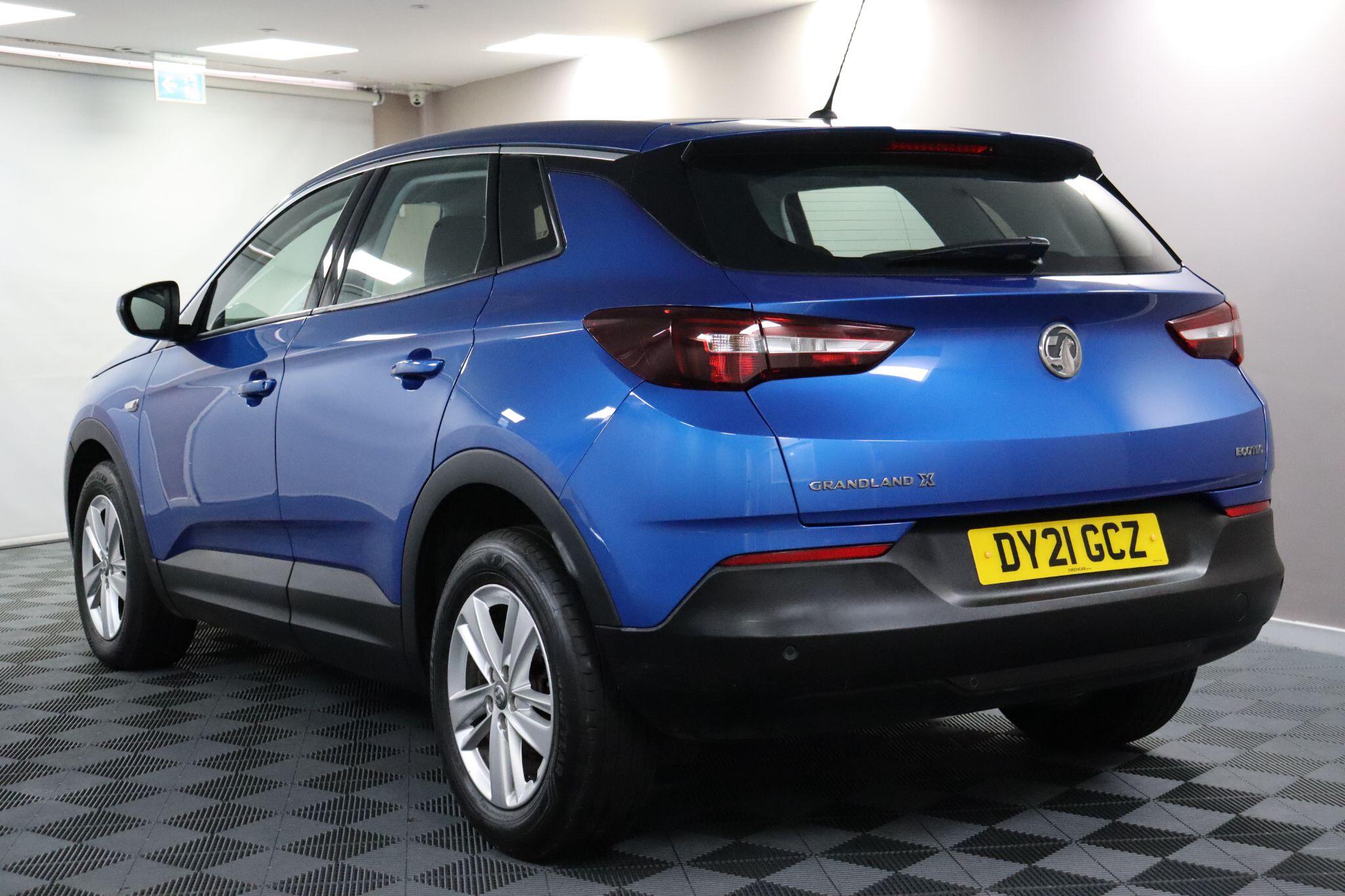 Vauxhall Grandland X view 10