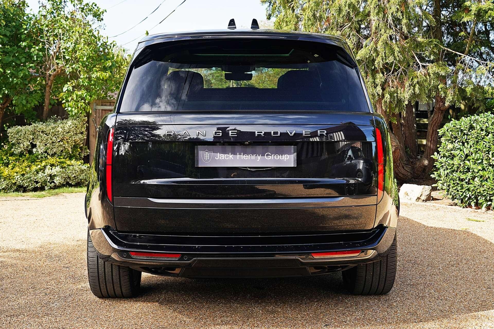 Land Rover Range Rover view 4
