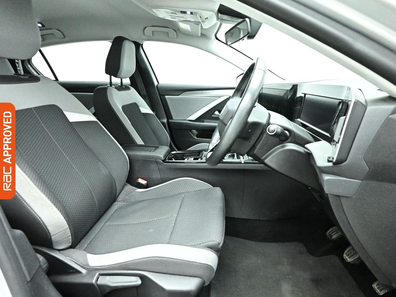 Vauxhall Astra view 12