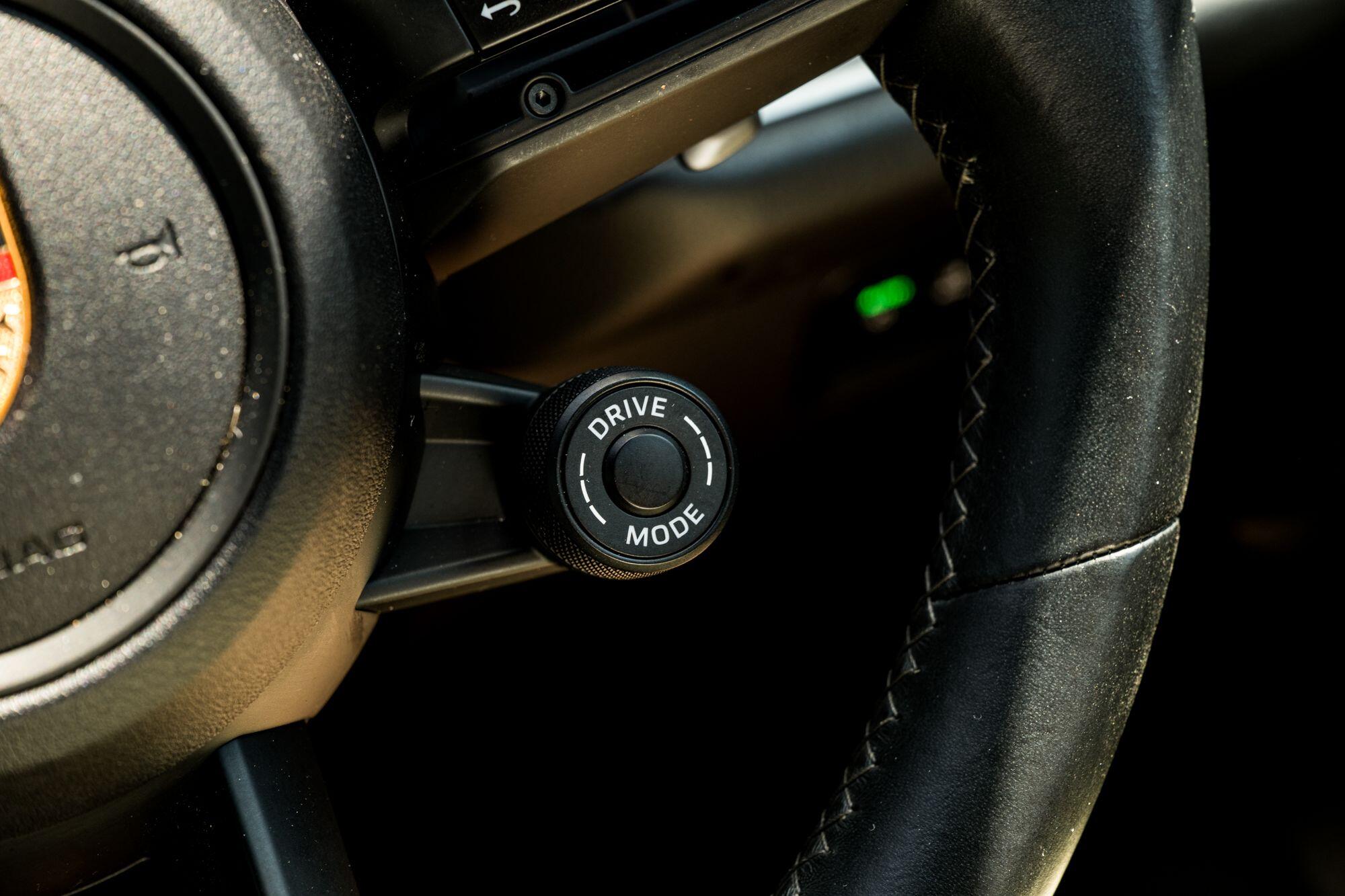 Porsche Cayenne view 50