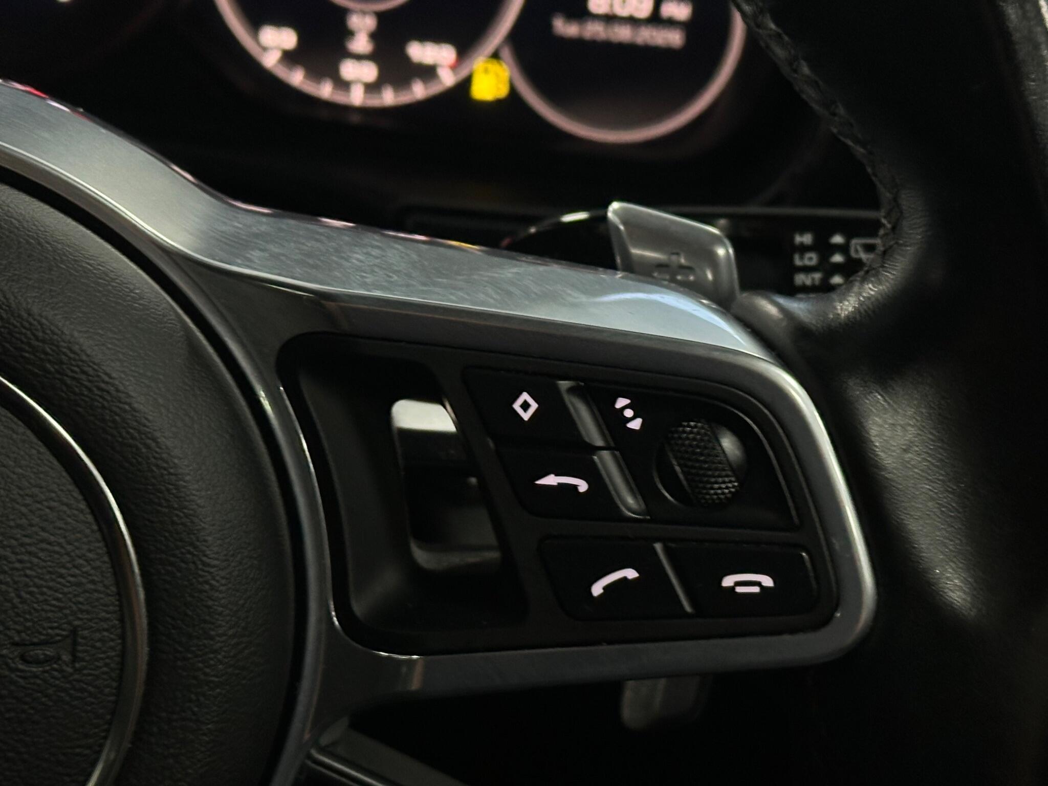 Porsche Panamera view 28