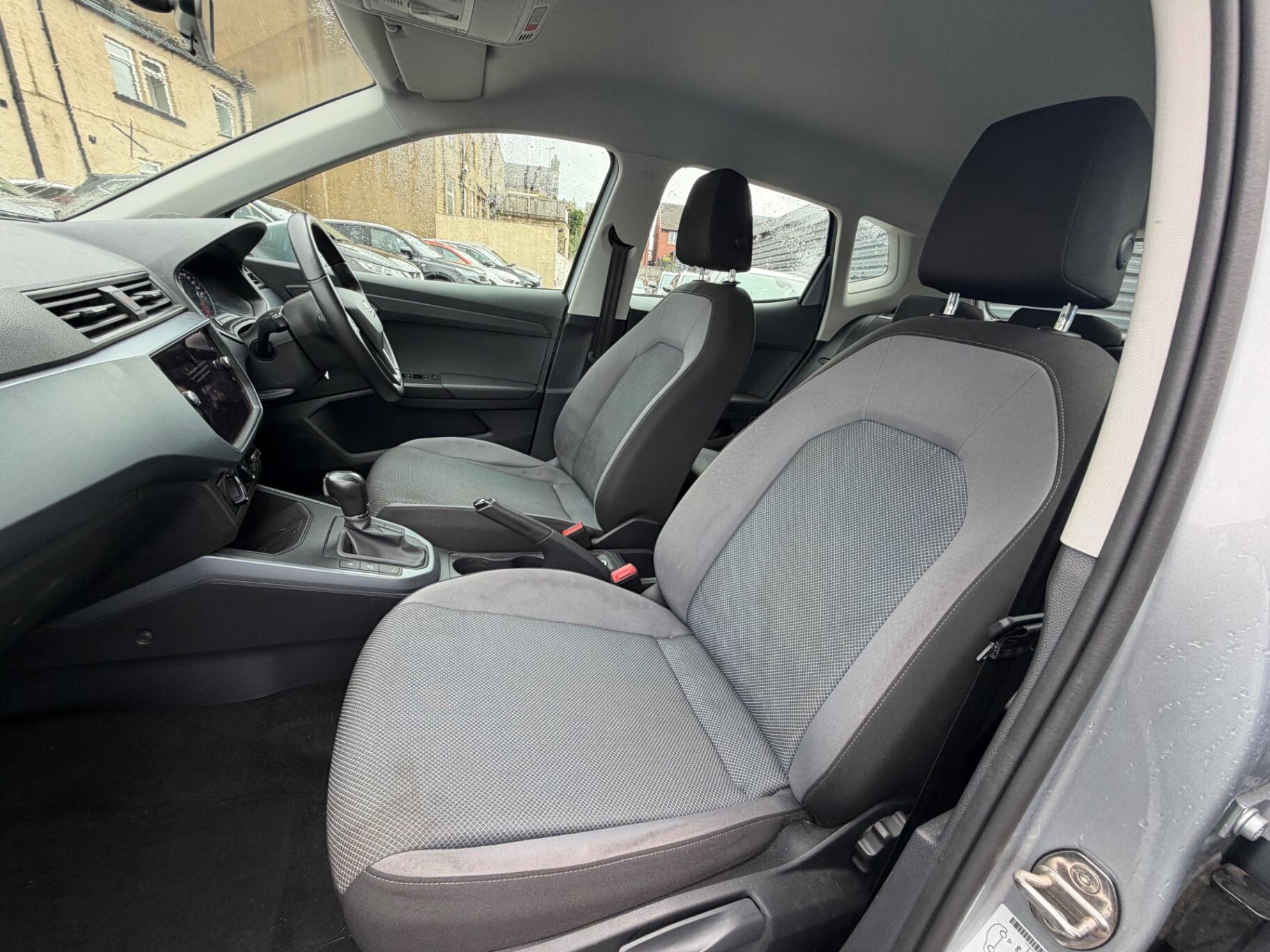 Seat Arona view 12