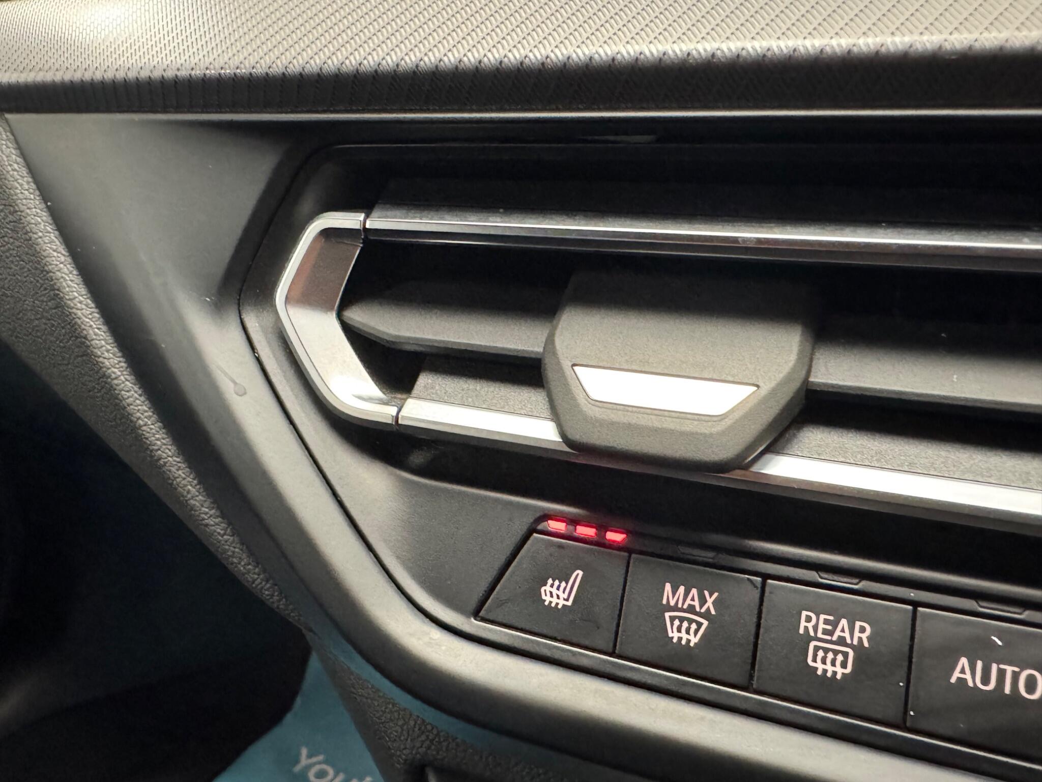 BMW 1 Series view 7