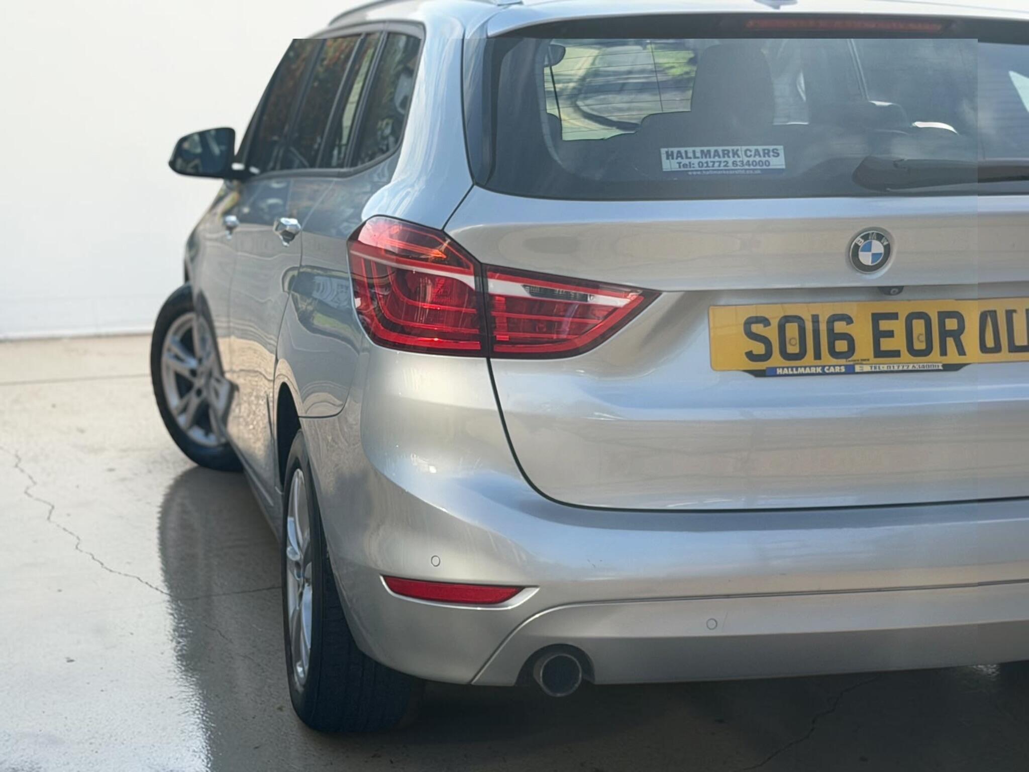 BMW 2 Series view 50