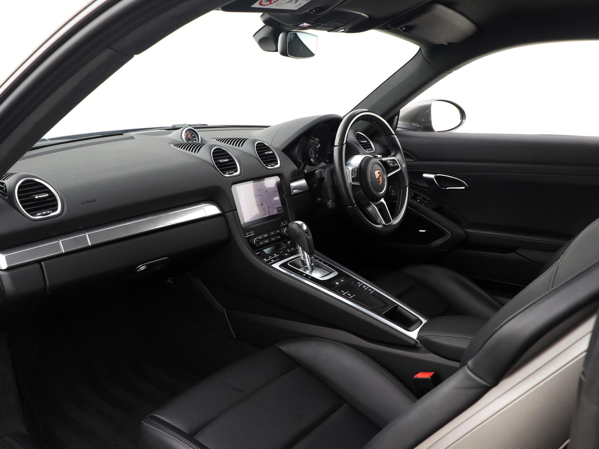 Porsche Cayman view 39