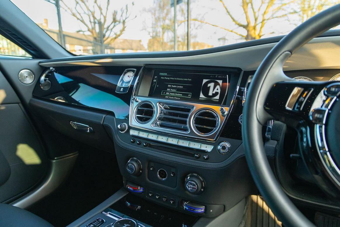 Rolls-Royce Wraith view 15