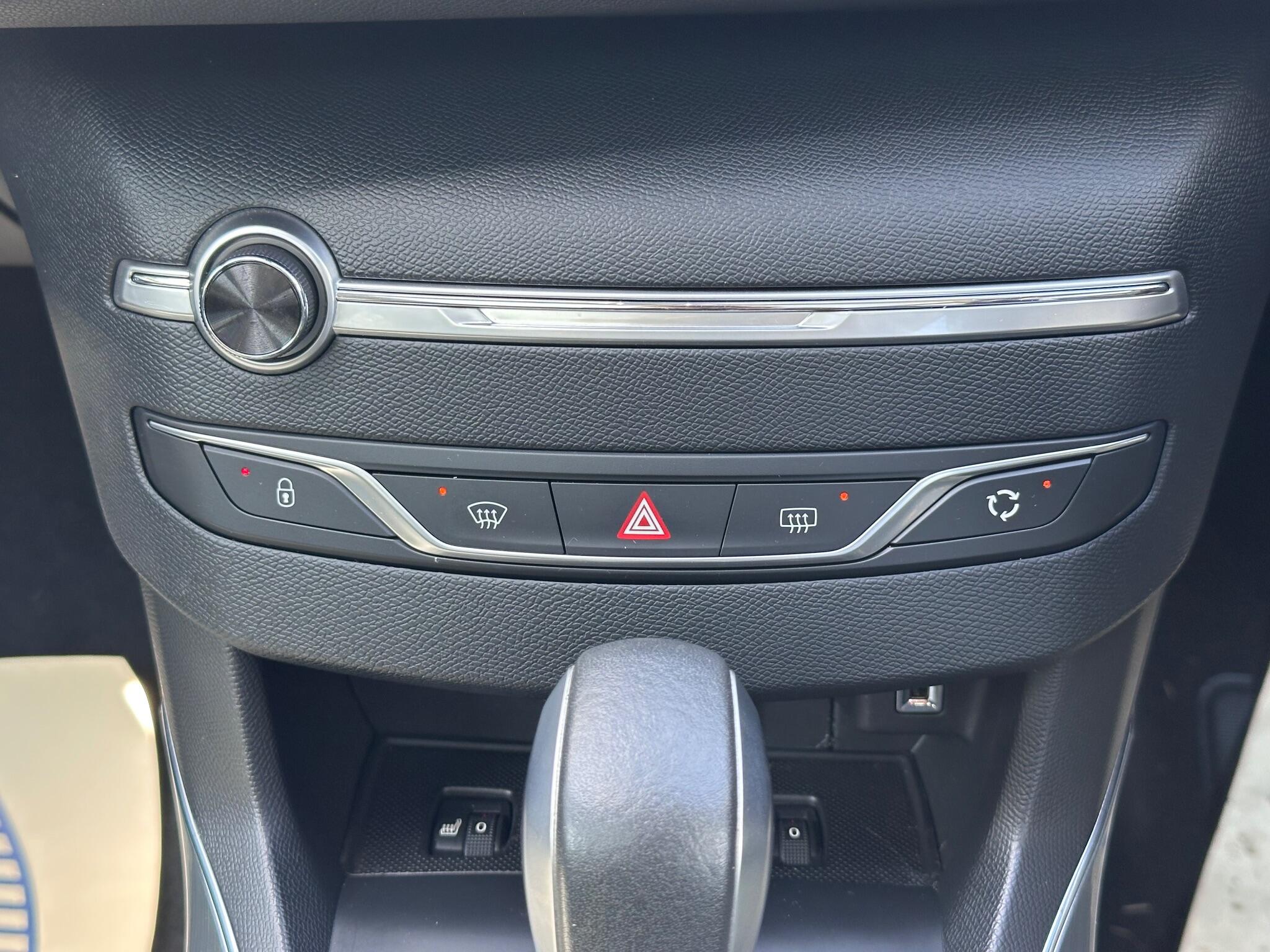 Peugeot 308 view 38