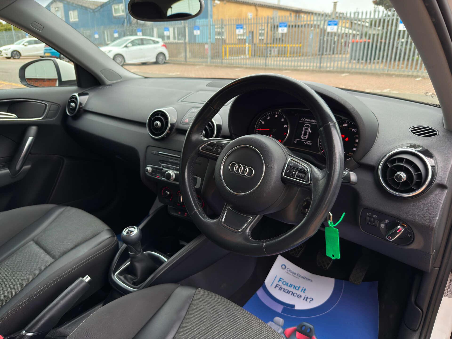 Audi A1 view 16