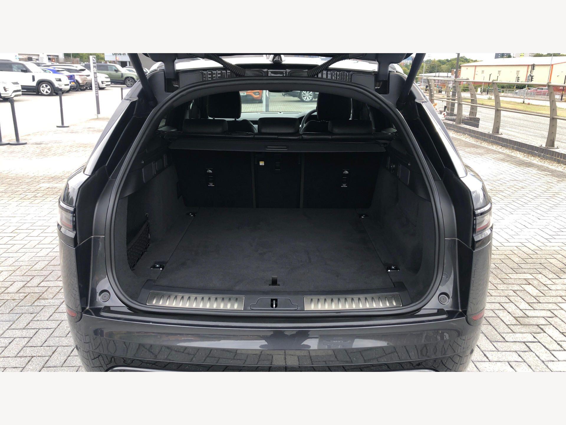 Land Rover Range Rover Velar view 12