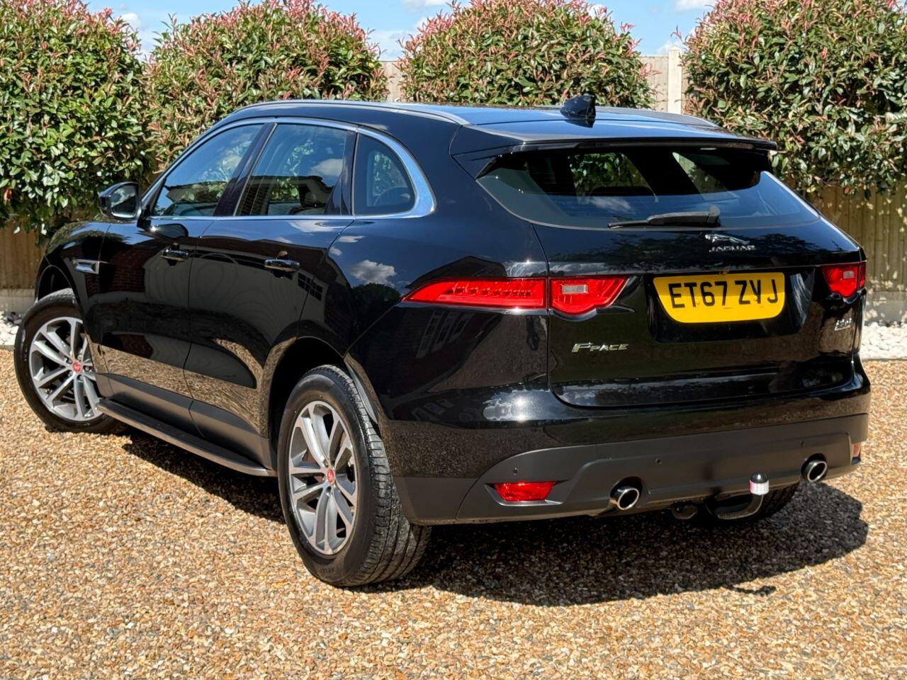 Jaguar F-Pace view 3