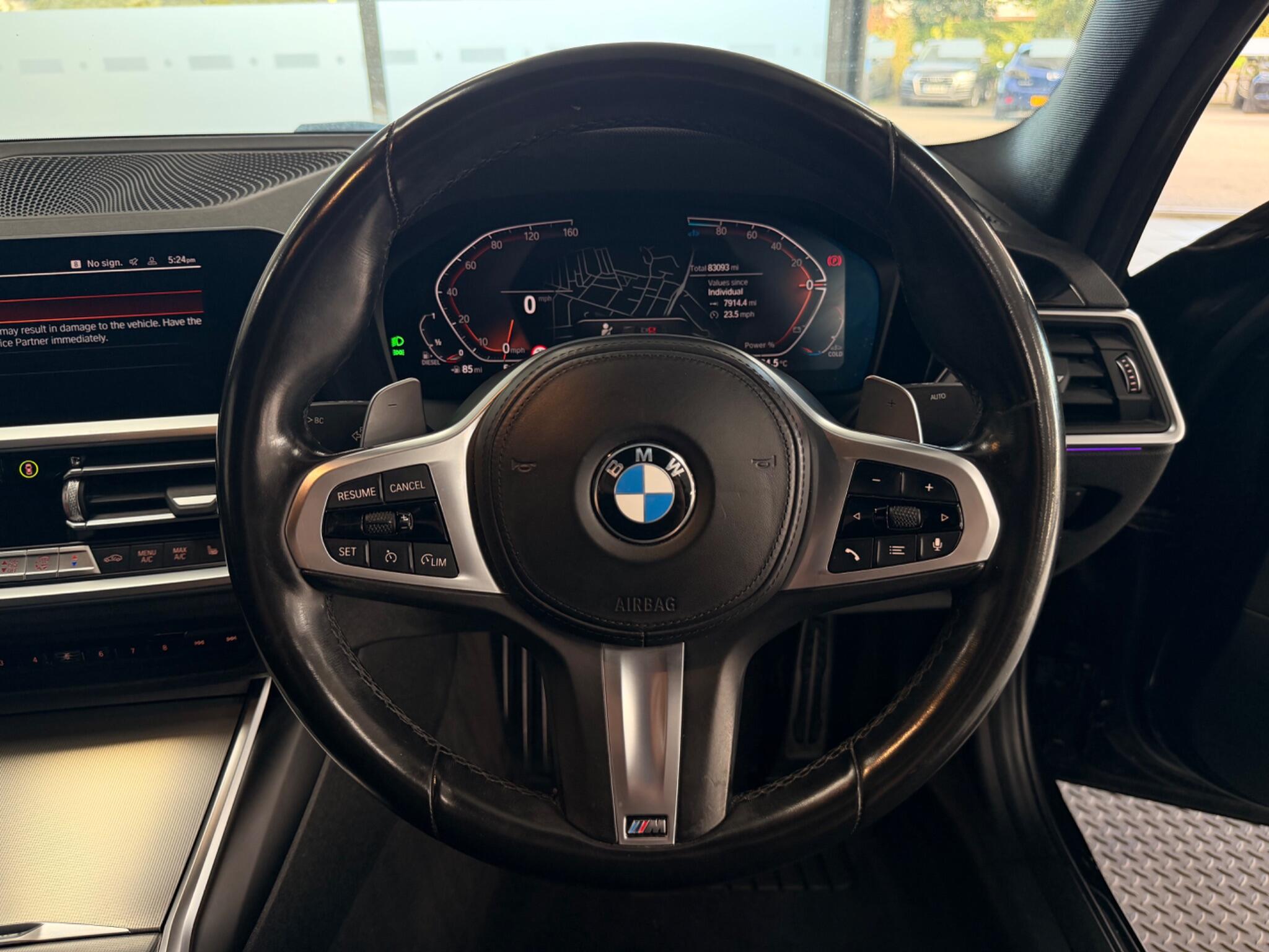 BMW 3 Series view 35