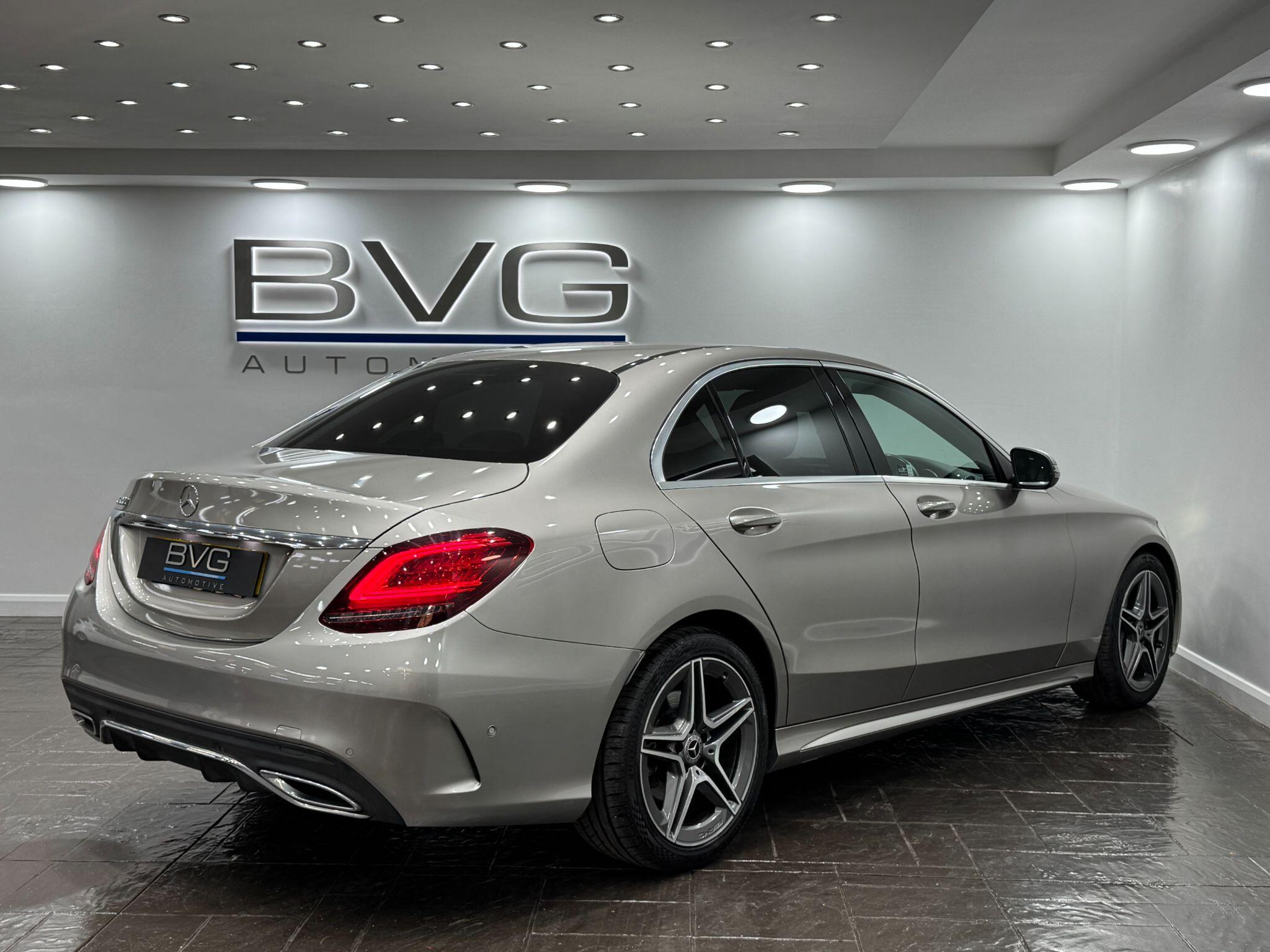 Mercedes-Benz C-Class view 11