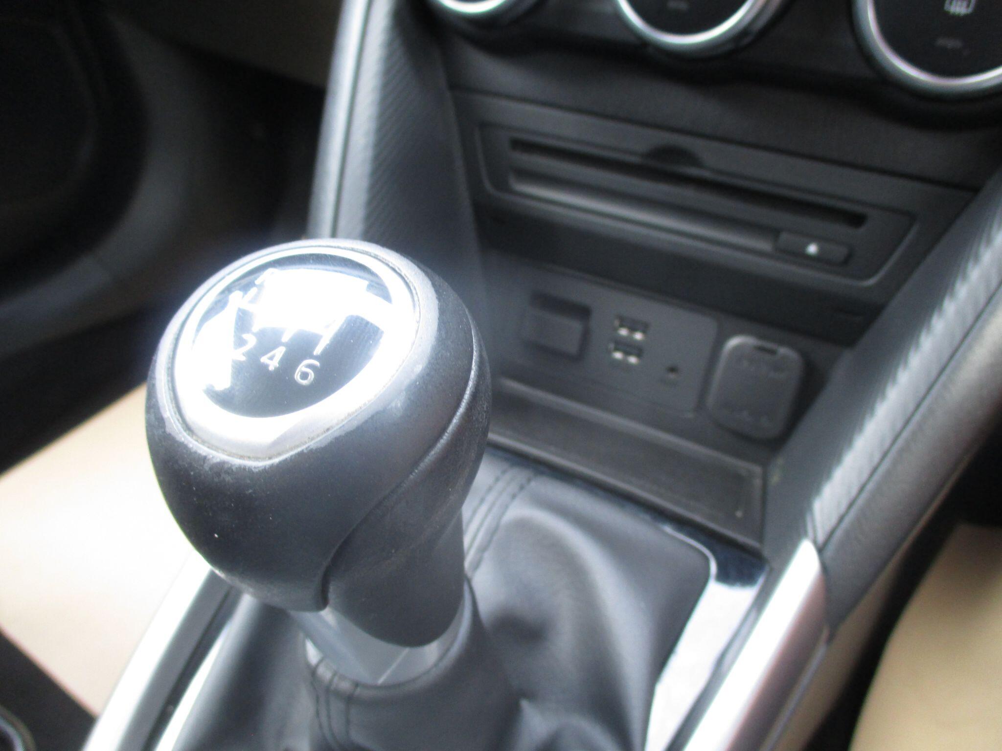 Mazda Skyactiv-G view 43