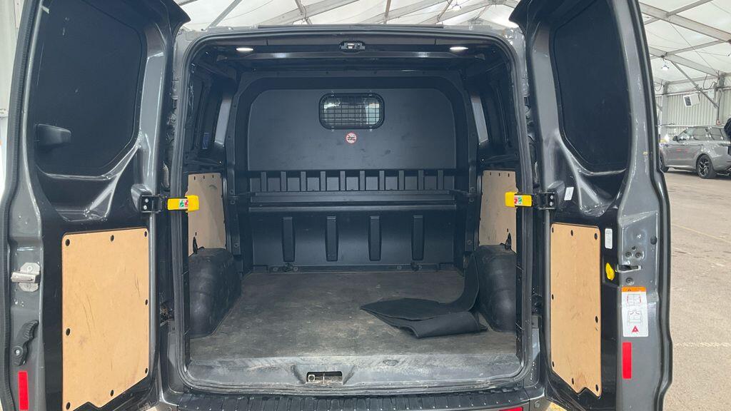 Ford Transit Custom view 10