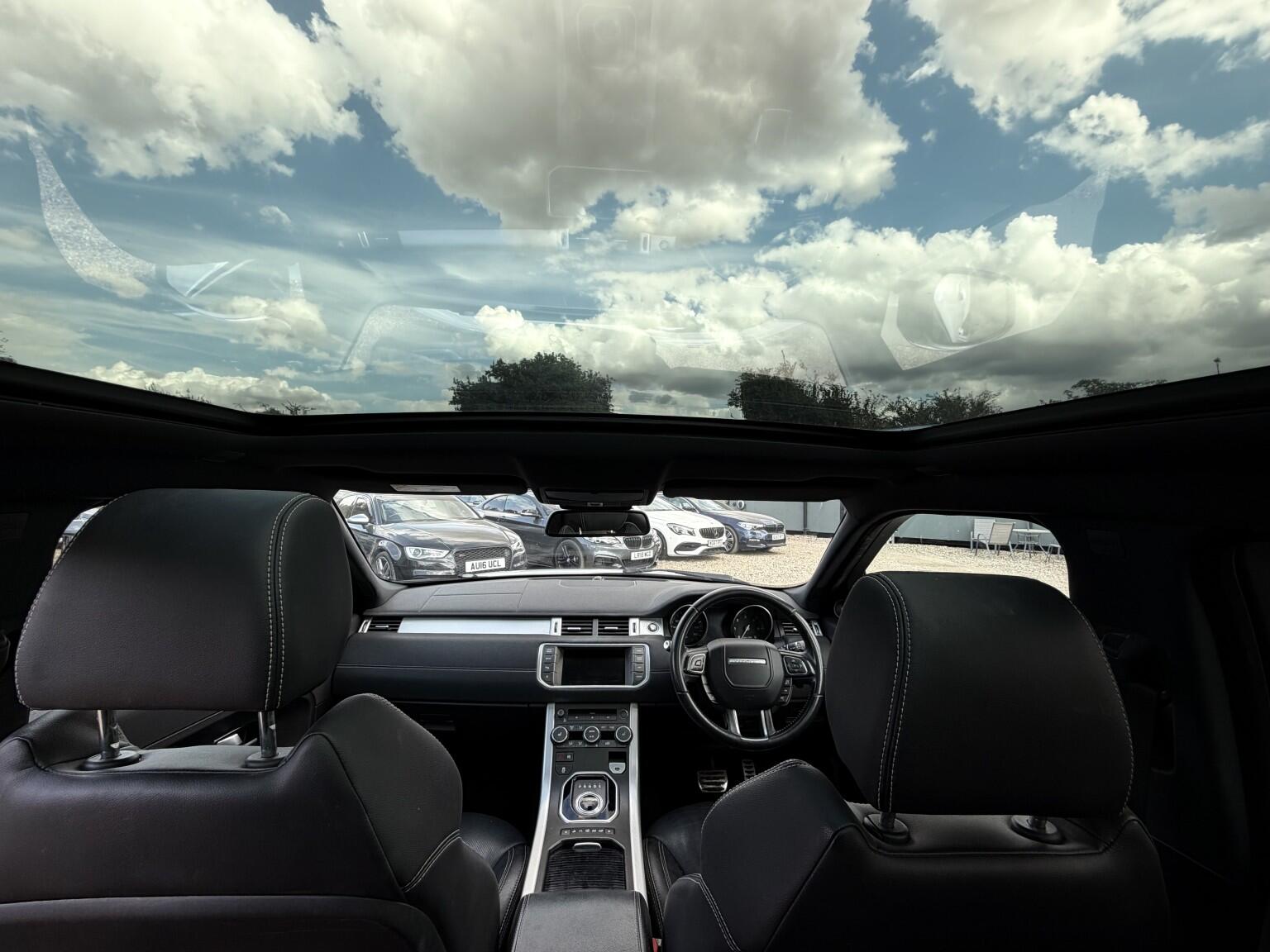 Land Rover Range Rover Evoque view 17