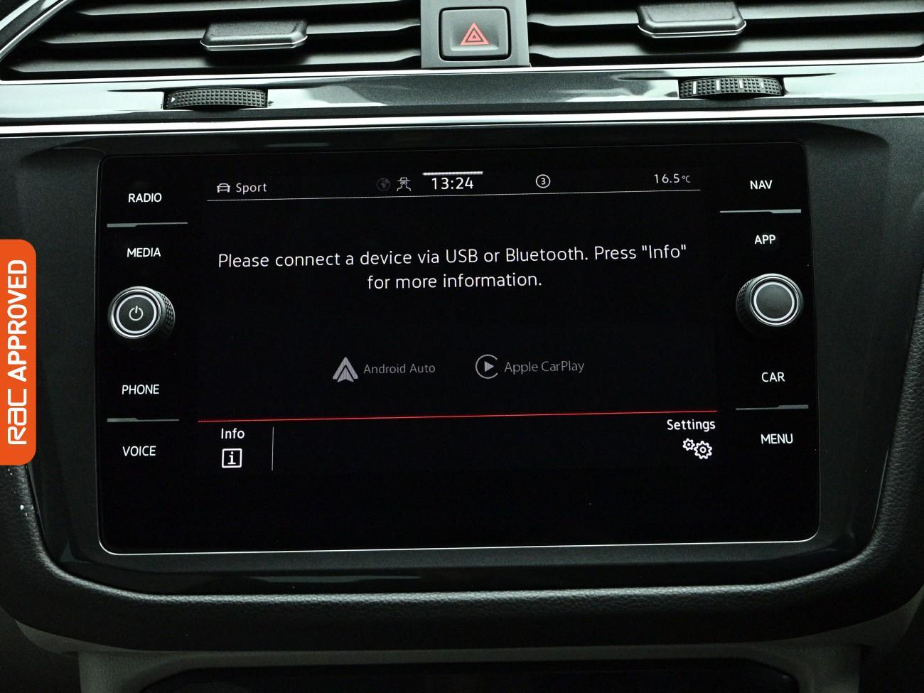Volkswagen Tiguan view 18